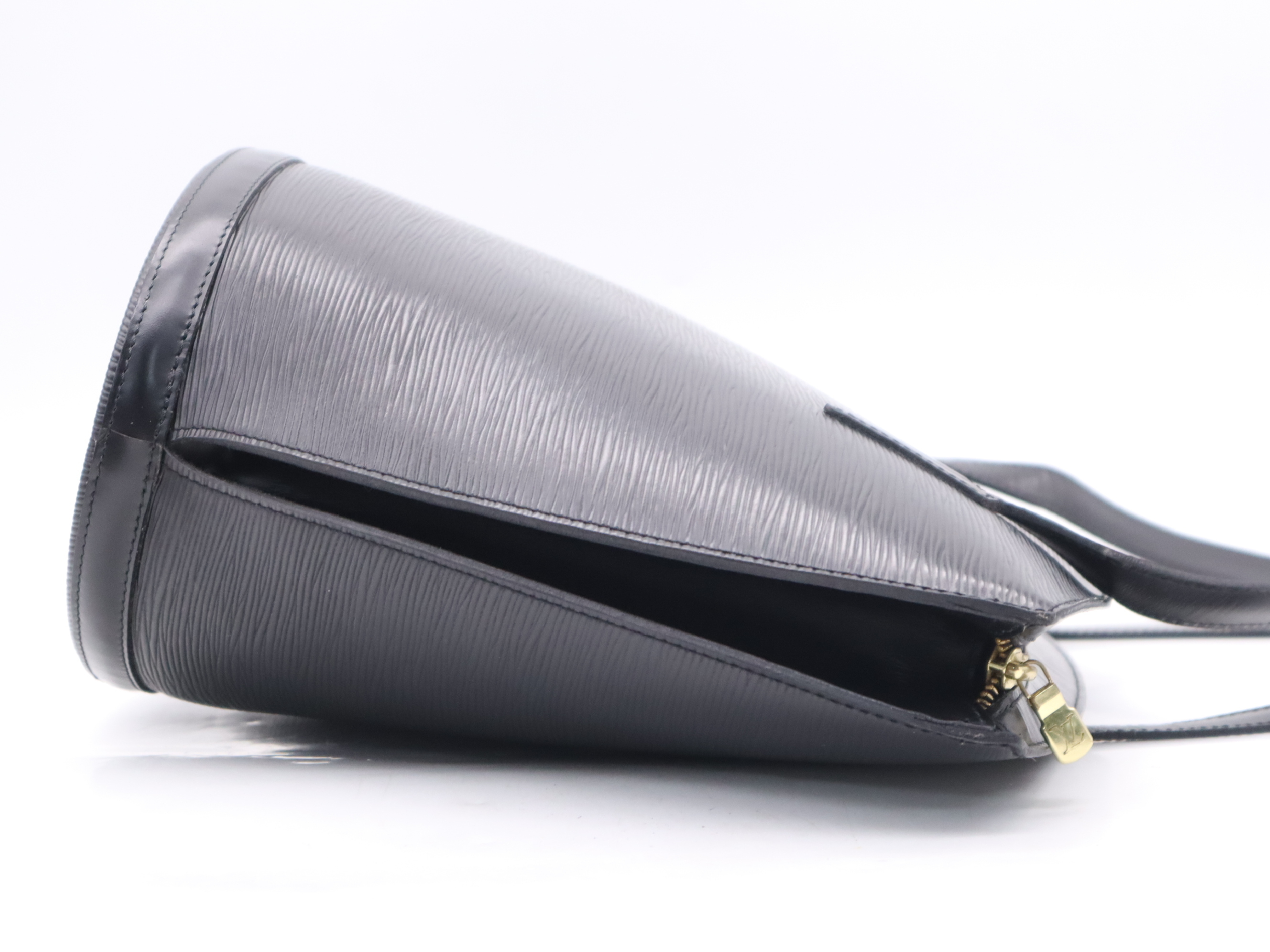M52262 Epi Saint Jacques Shopping Noir Shoulder Bag — view 5