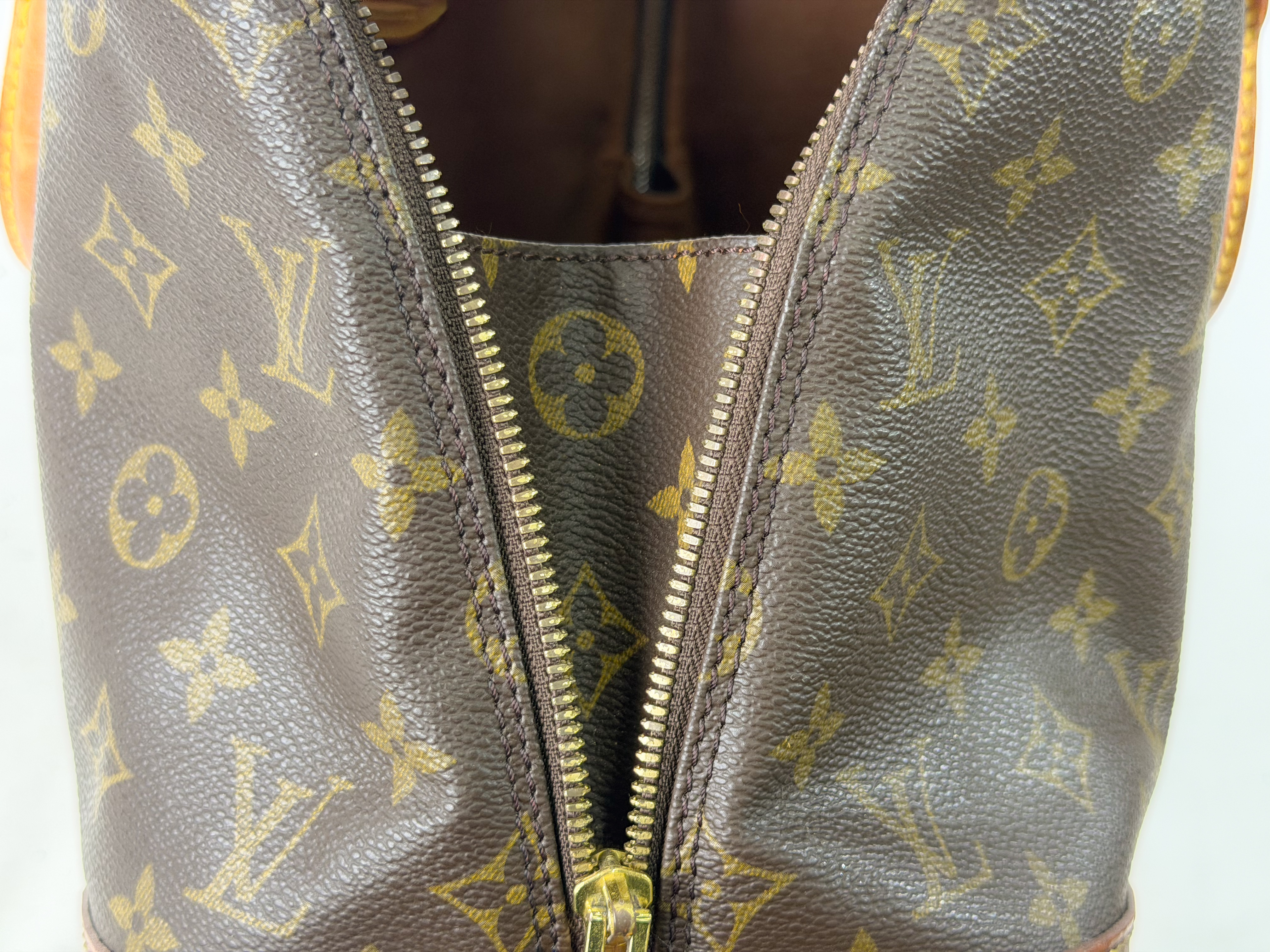 Monogram M40878 Alma MM BA0967 Handbag — view 4