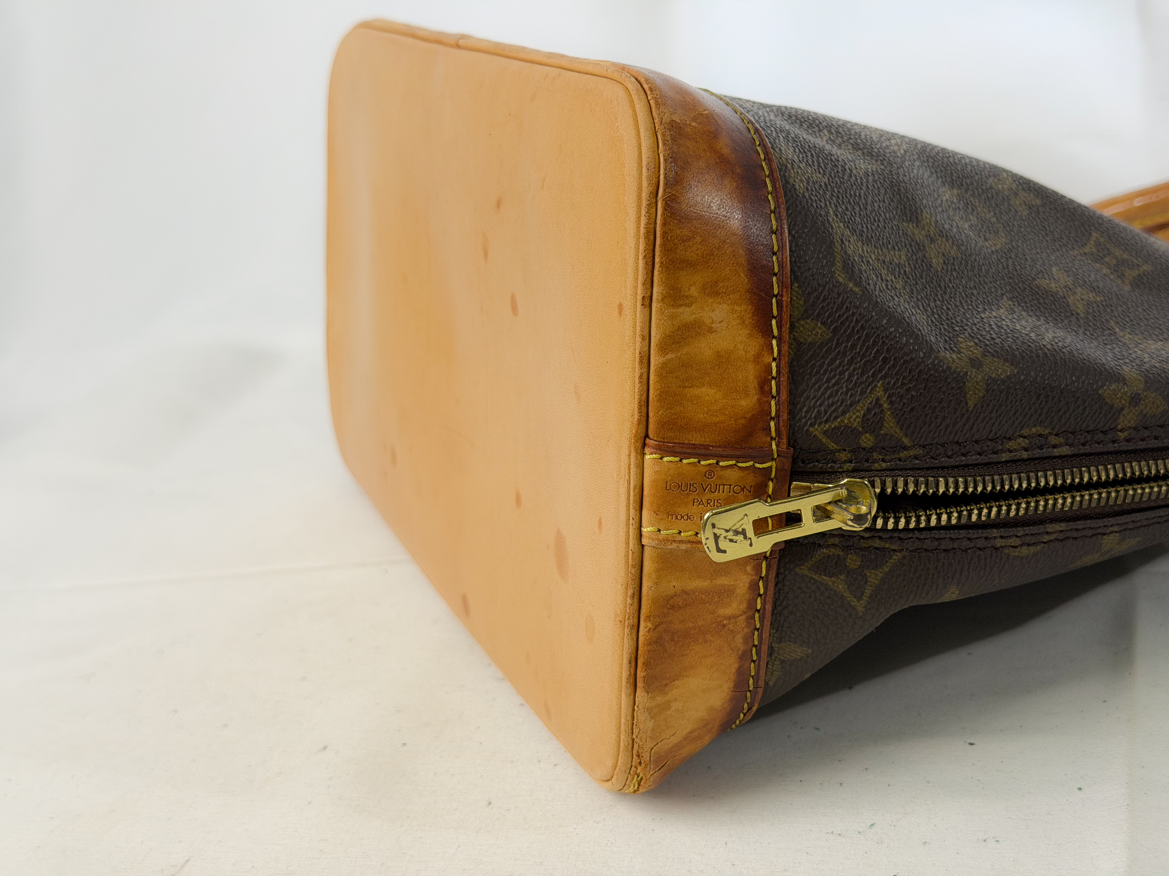 Monogram M40878 Alma MM BA0967 Handbag — view 7