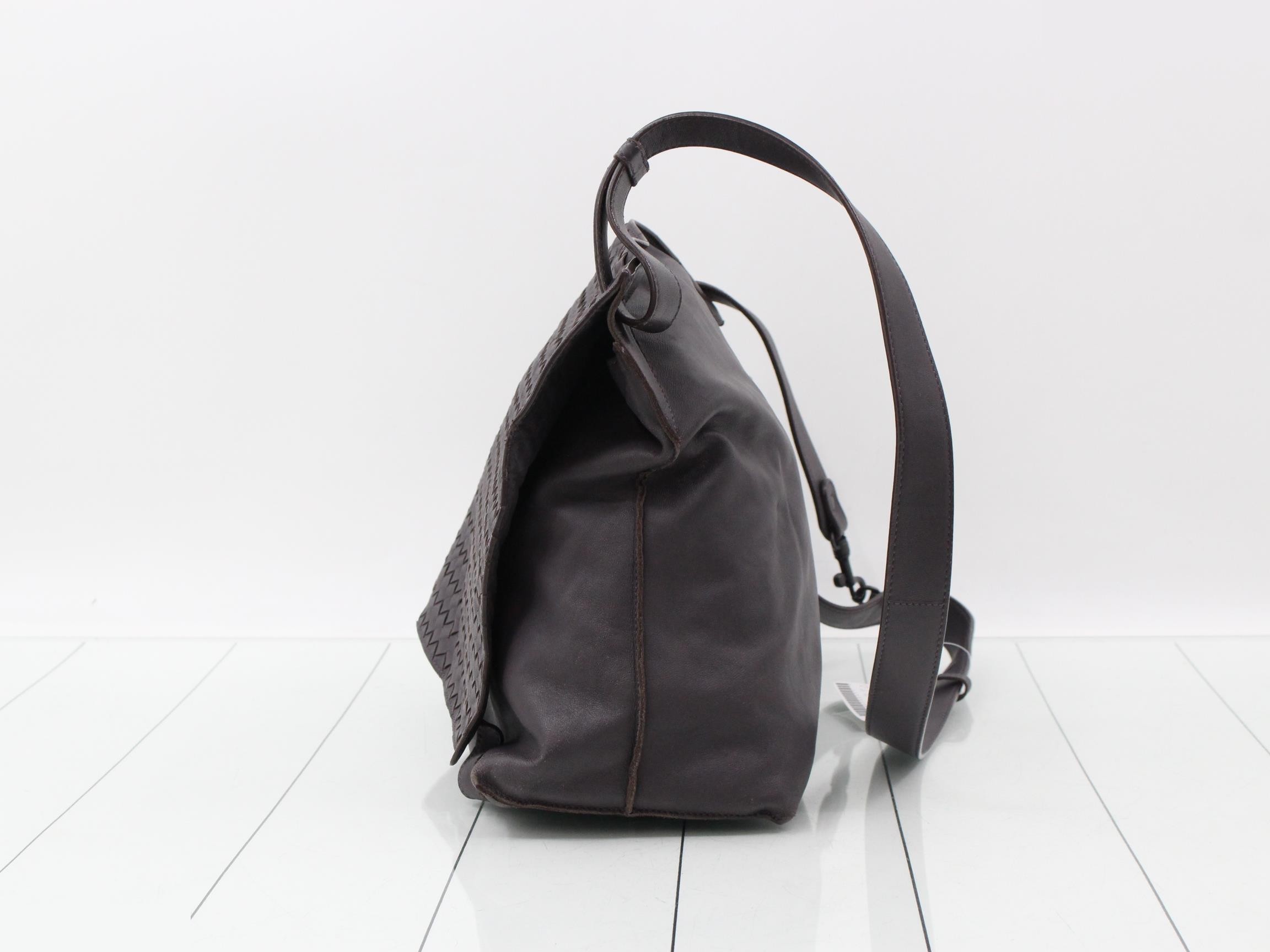 Intrecciato (bag) Messenger Shoulder Bag — view 3