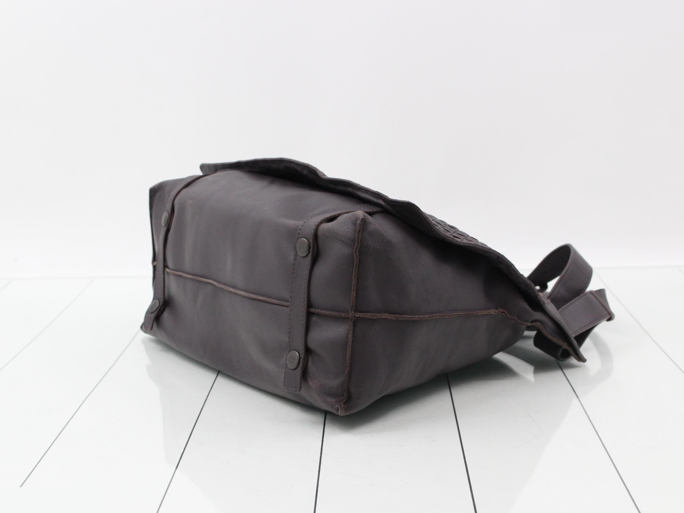 Intrecciato (bag) Messenger Shoulder Bag — view 6