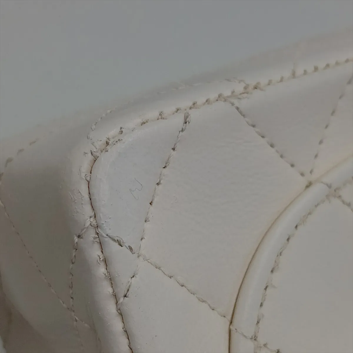 Mini Matelassé 17 Lambskin Single Flap Single Chain Bag, White with Gold Hardware, 0606091, Serial Number 0-series, A01115 — view 15