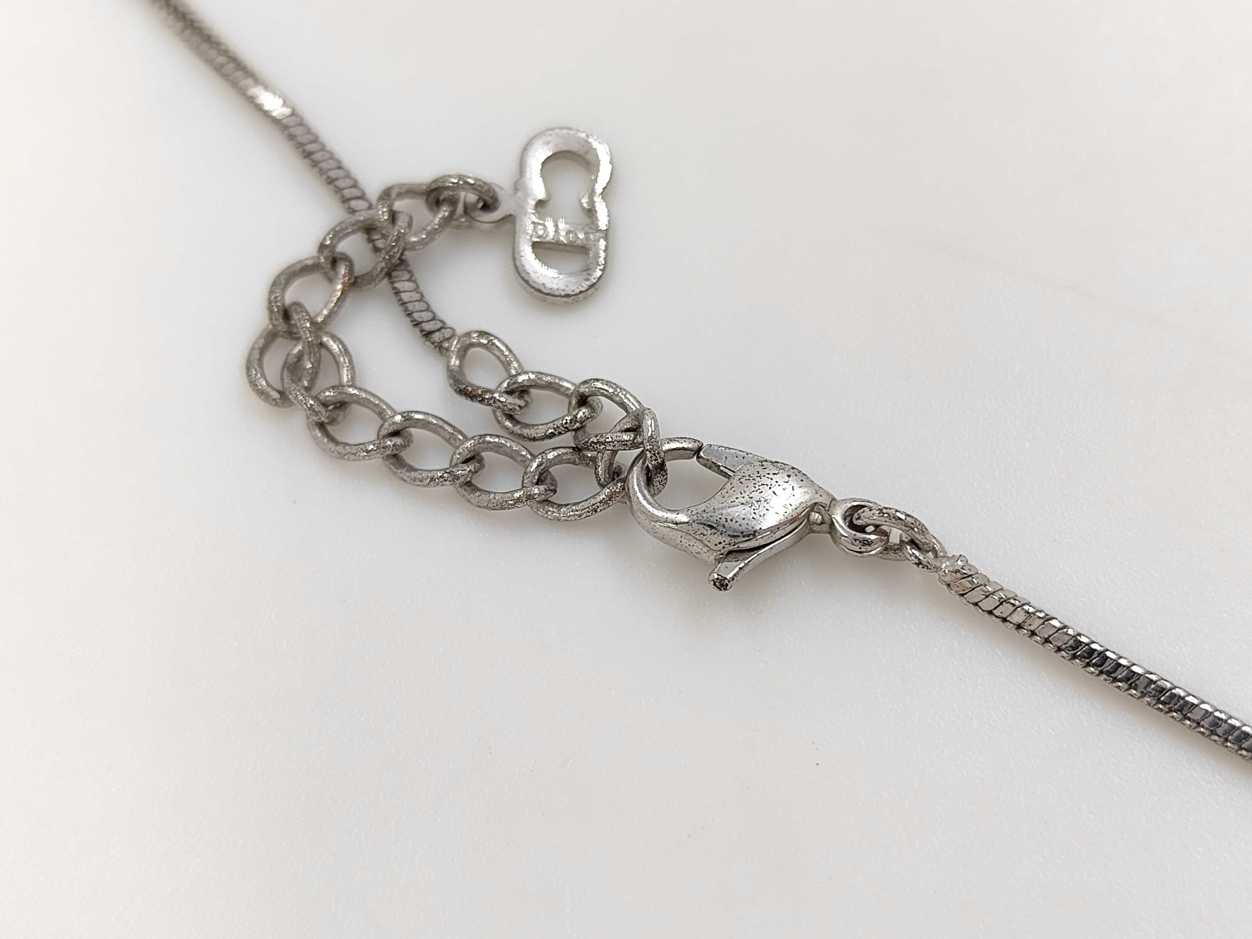 Christian / Necklace — view 4