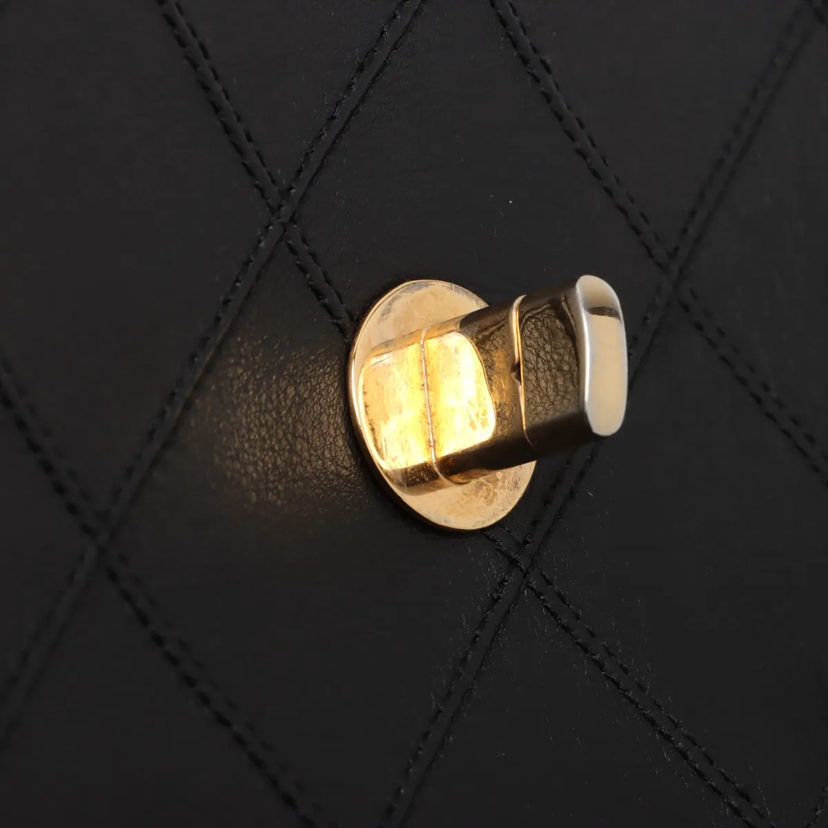 [Individually wrapped] Chanel Supermodel Leather Chain Tote Bag Bicolore Black Gold Hardware — view 13