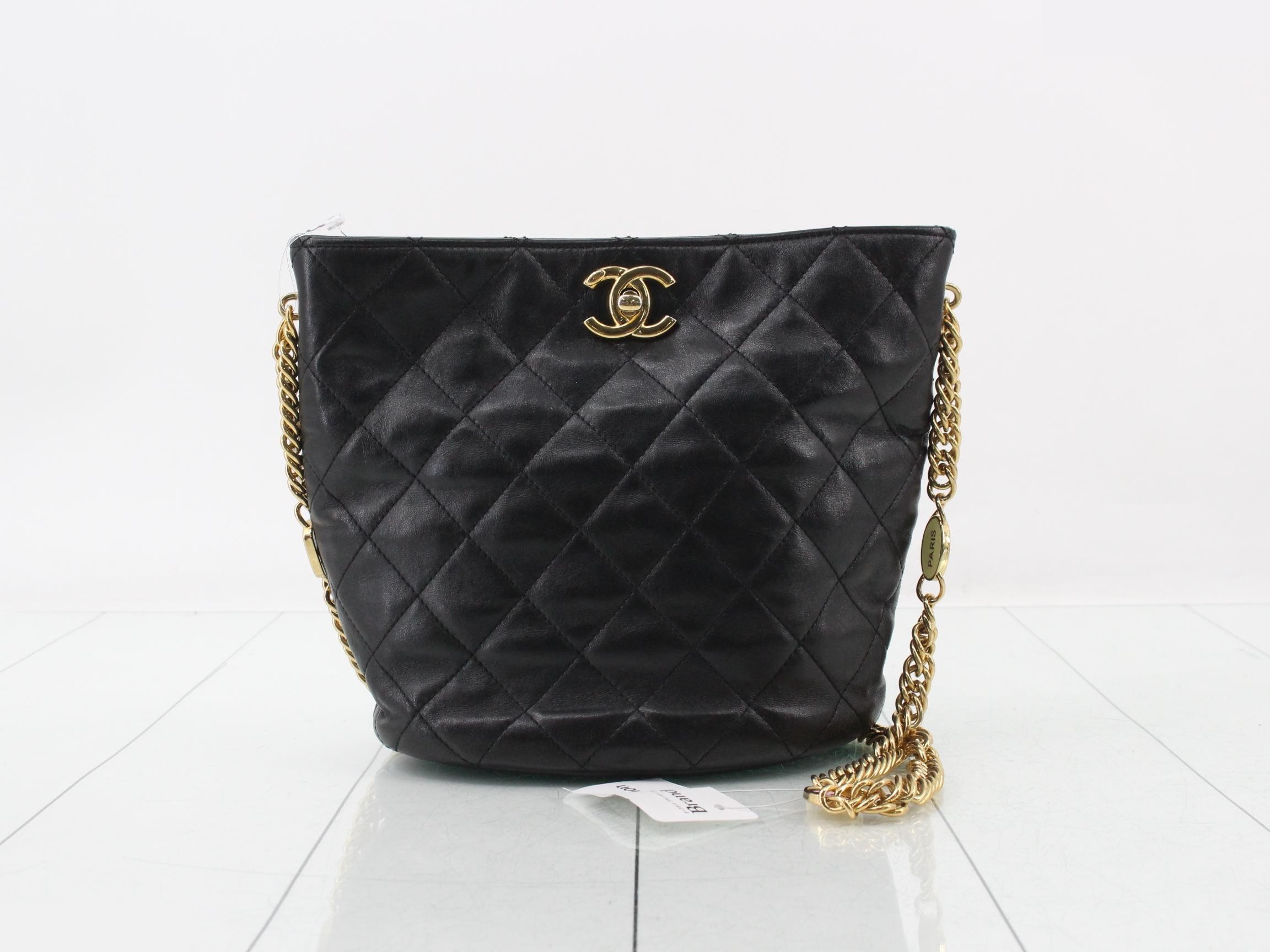 Matelassé Bucket Bag, Leather, Chain Shoulder Strap