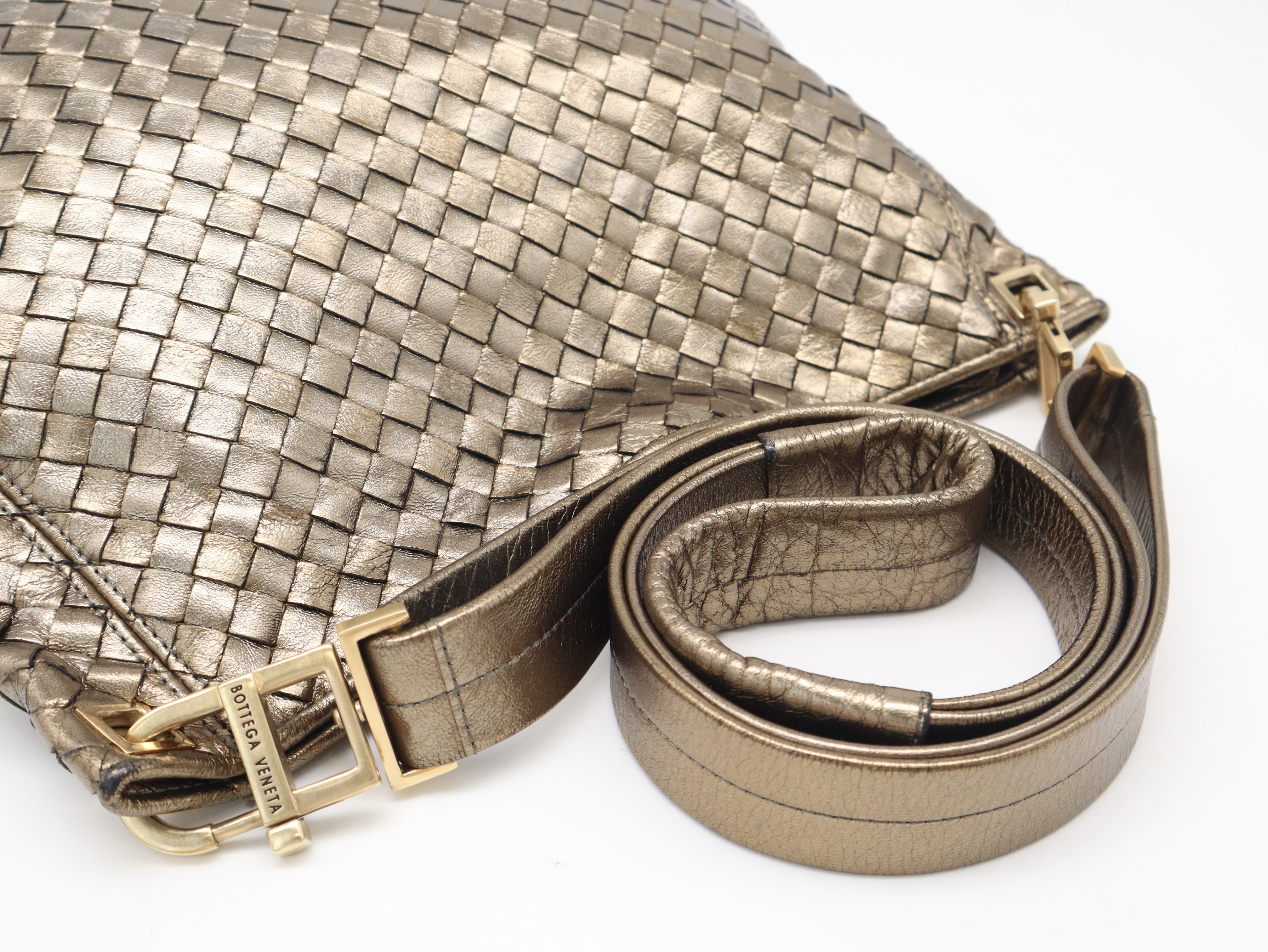 Intrecciato Shoulder Bag, Leather, Gold Shoulder Bag — view 6