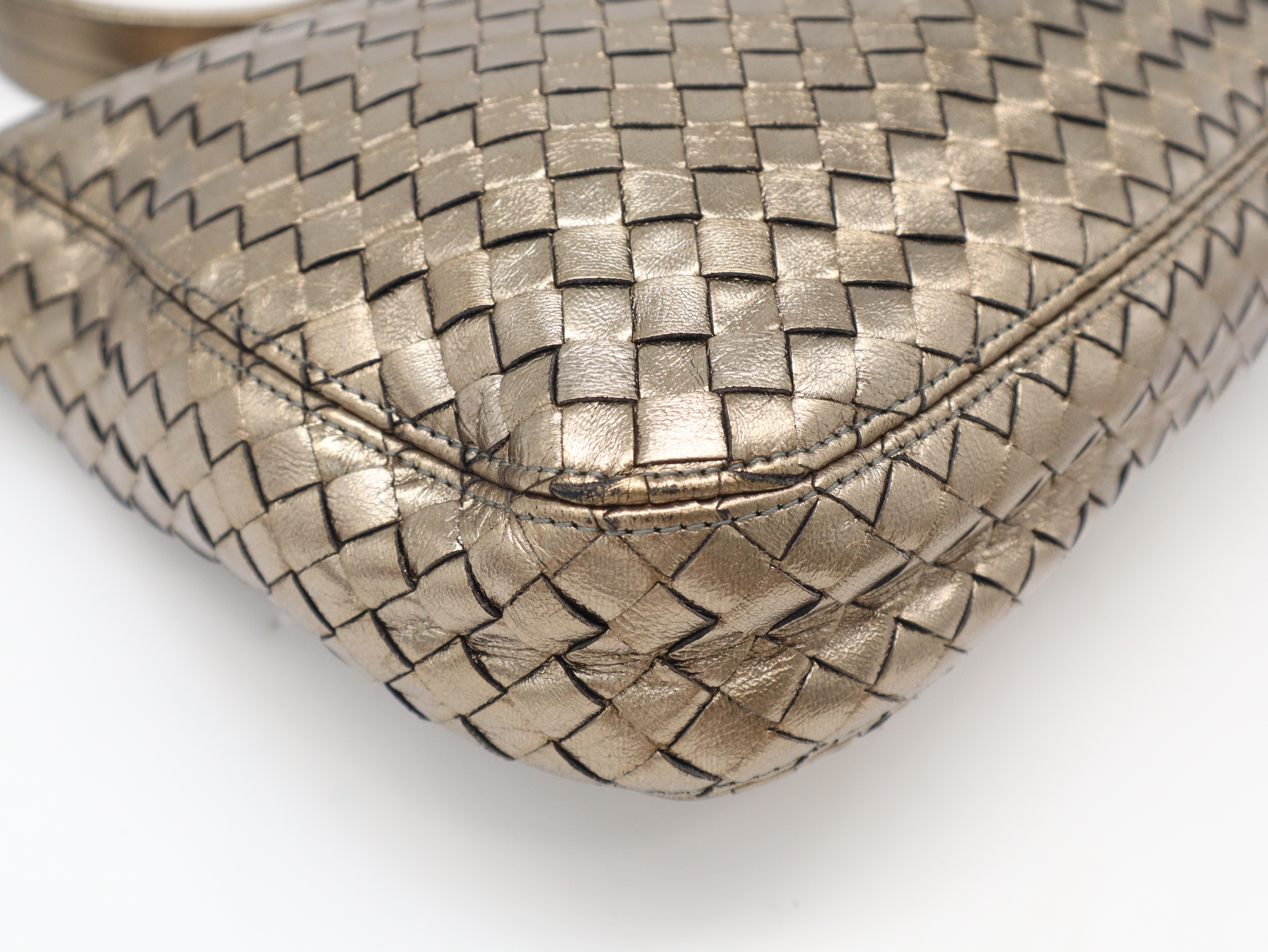 Intrecciato Shoulder Bag, Leather, Gold Shoulder Bag — view 7