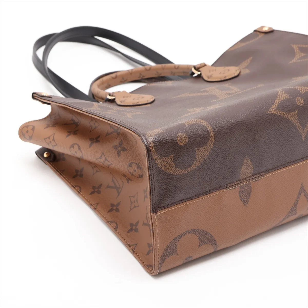 Giant Monogram Reverse OnTheGo MM M45321 Brown (RFID detected) — view 4