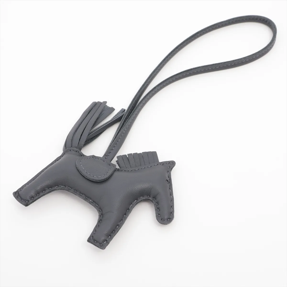 Rodeo Charm PM W:2024 Charm Agneau Milo Gray — view 2