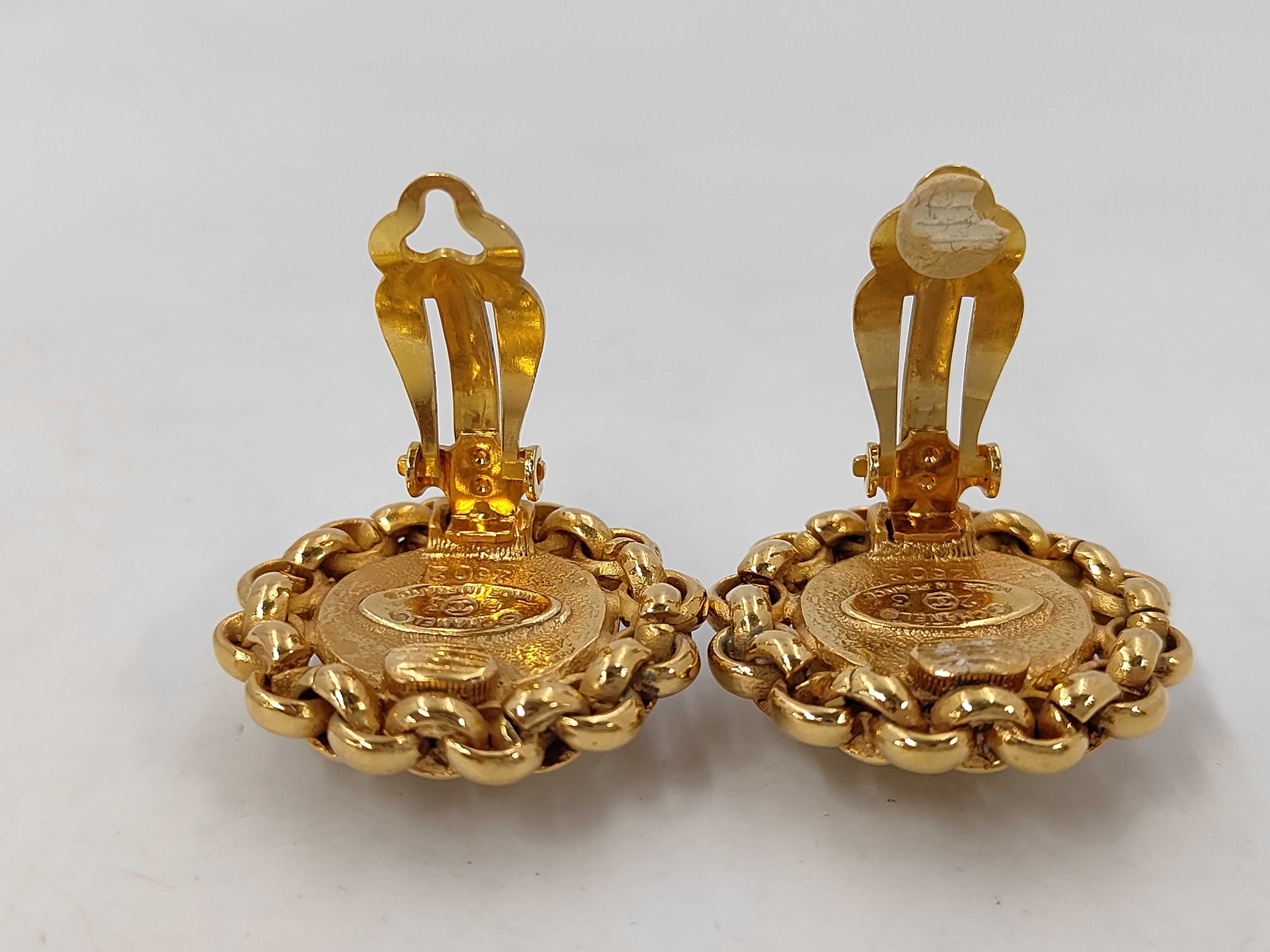 Pearl White x Gold (YG) Earrings — view 4