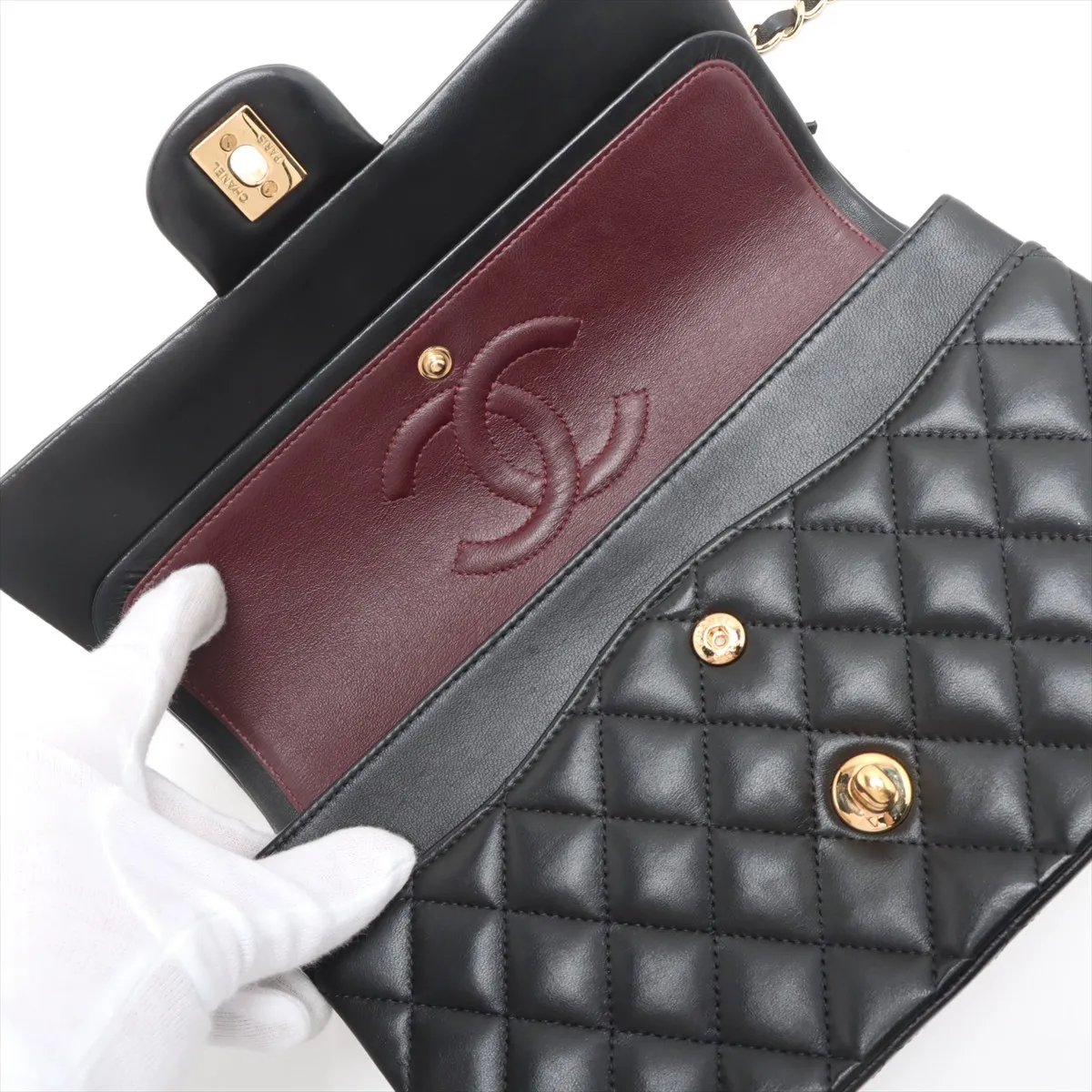 [Individually wrapped] Chanel Matelasse 25 Lambskin Double Flap Double Chain Bag Black Gold Hardware 19190161 19th Series A01112 — view 11