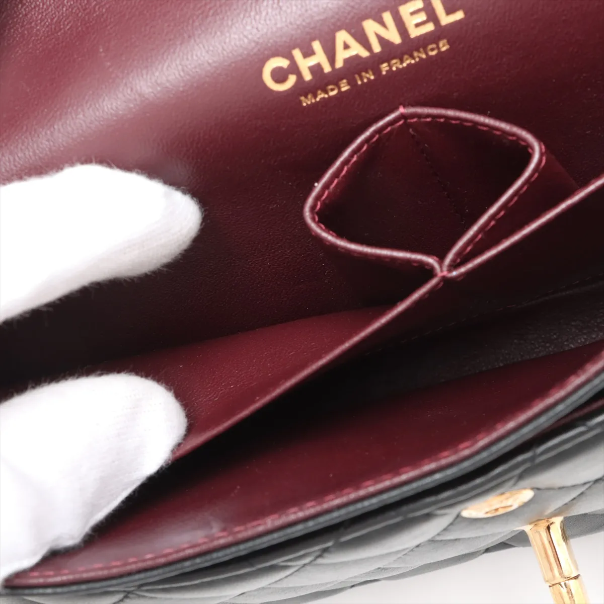 [Individually wrapped] Chanel Matelasse 25 Lambskin Double Flap Double Chain Bag Black Gold Hardware 19190161 19th Series A01112 — view 8