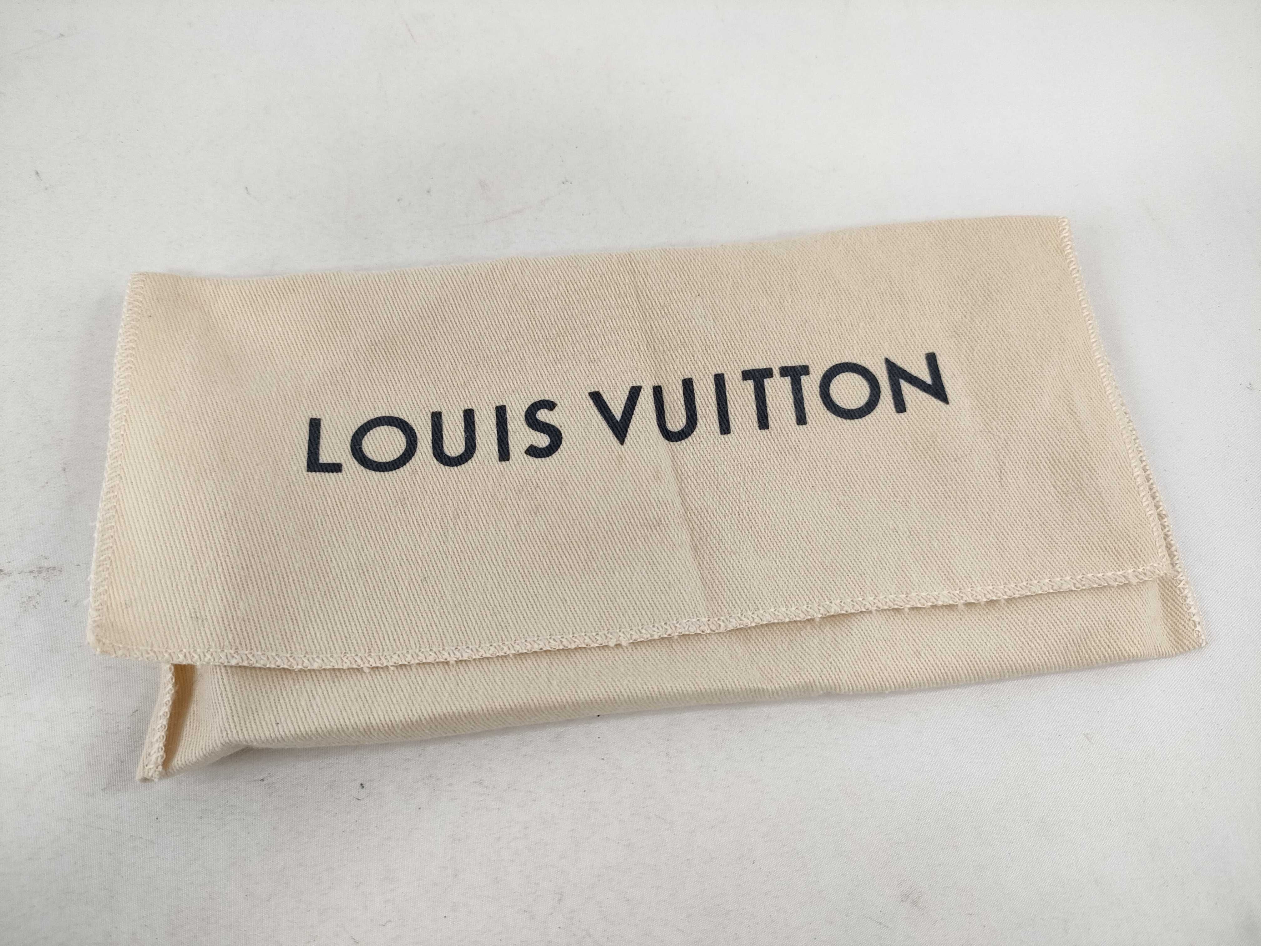Vernis Louis Vuitton Vernis Portefeuille Sarah M93530? (ky24668) Wallet — view 15