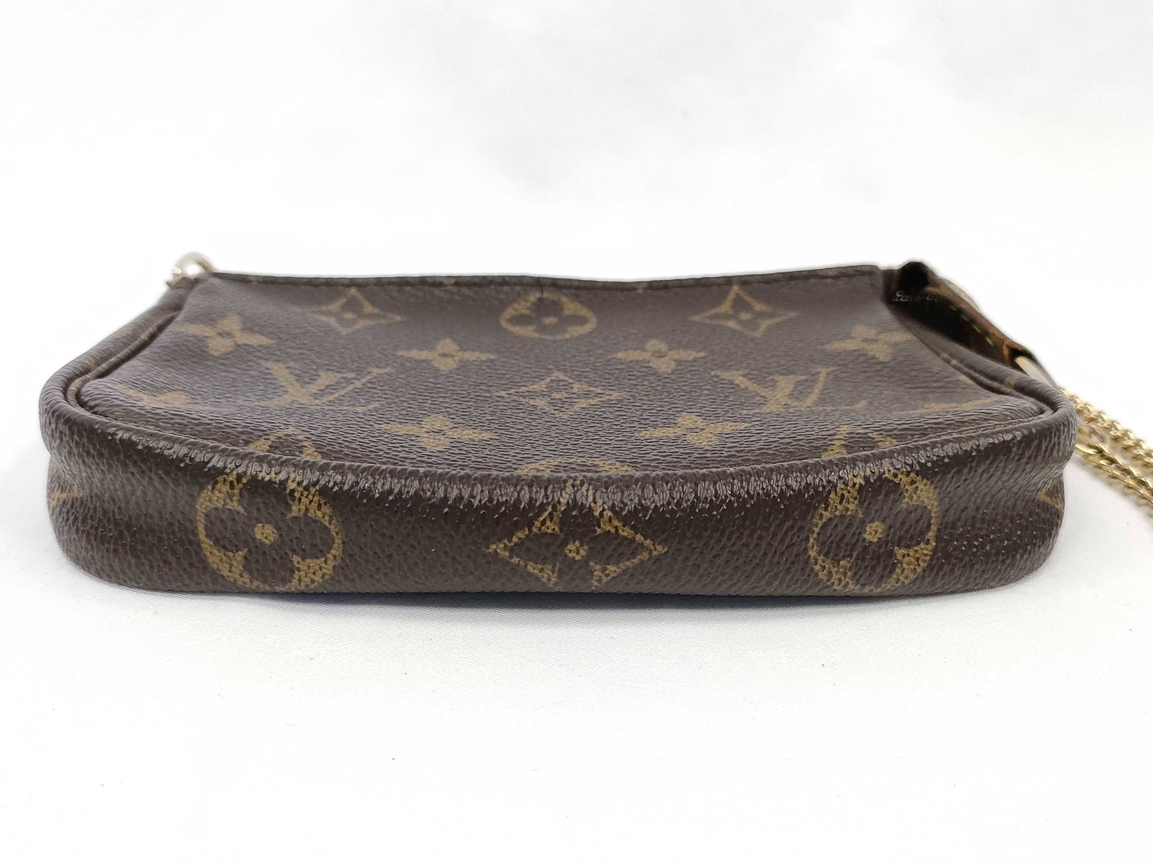 Monogram LV Mini Pochette Accessoires Monogram M58009 Handbag — view 7
