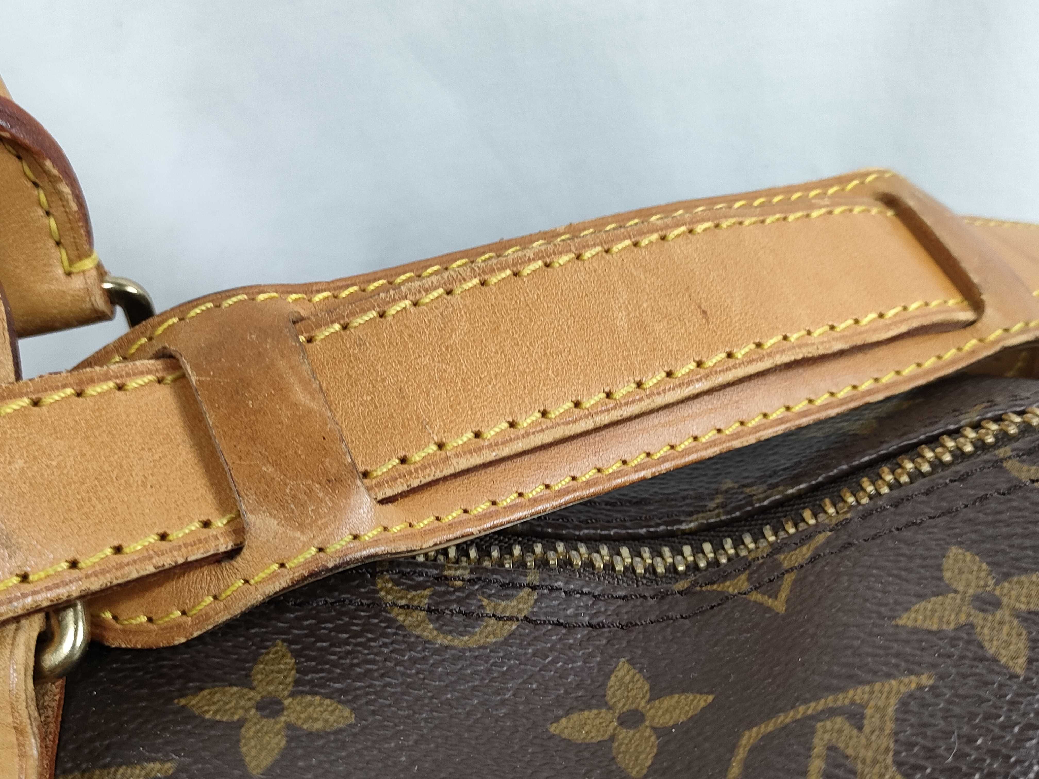 Monogram LV Keepall Bandoulière Boston Bag with Strap — view 3