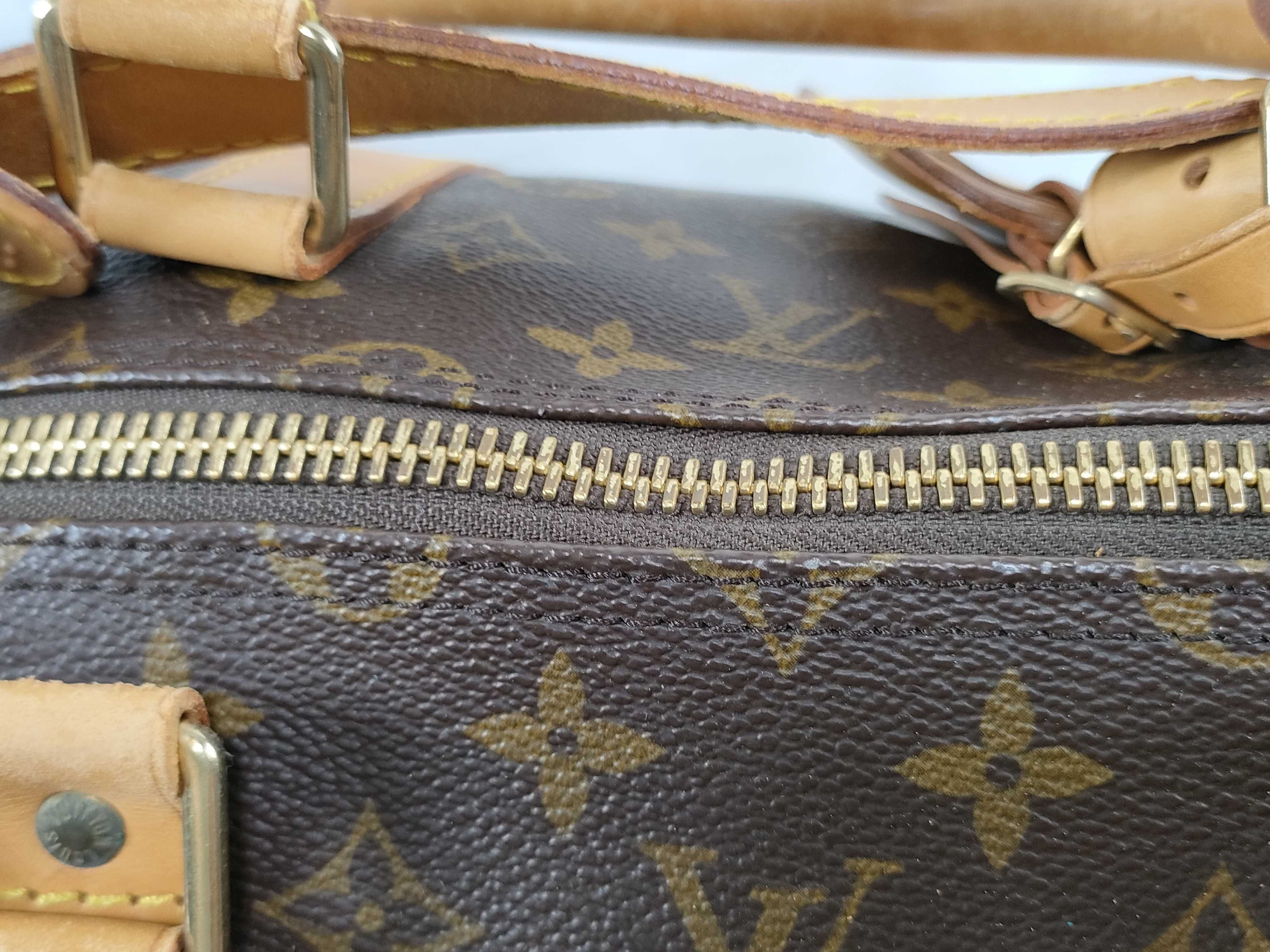Monogram LV Keepall Bandoulière Boston Bag with Strap — view 7
