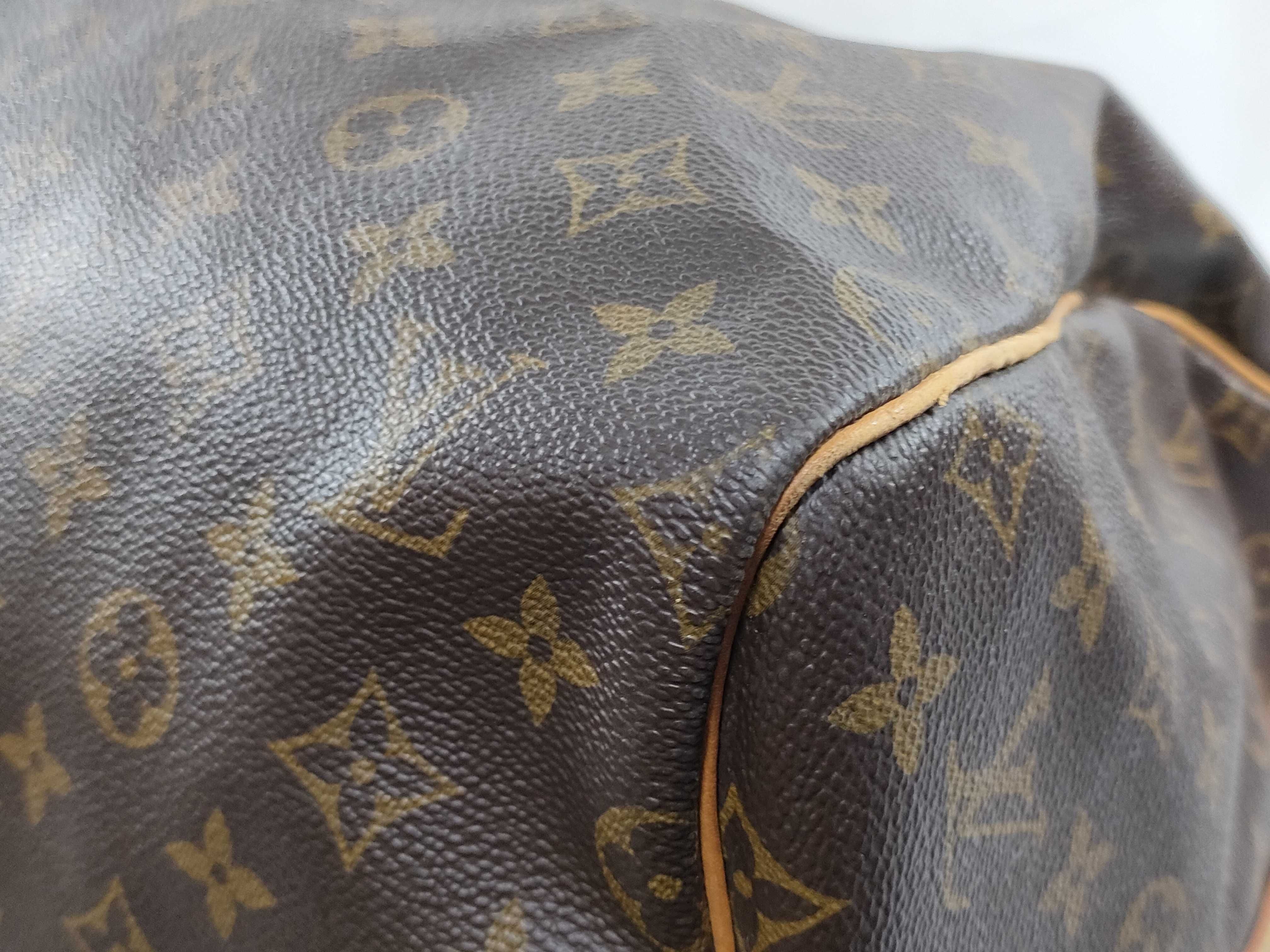 Monogram LV Keepall Bandoulière Boston Bag with Strap — view 10