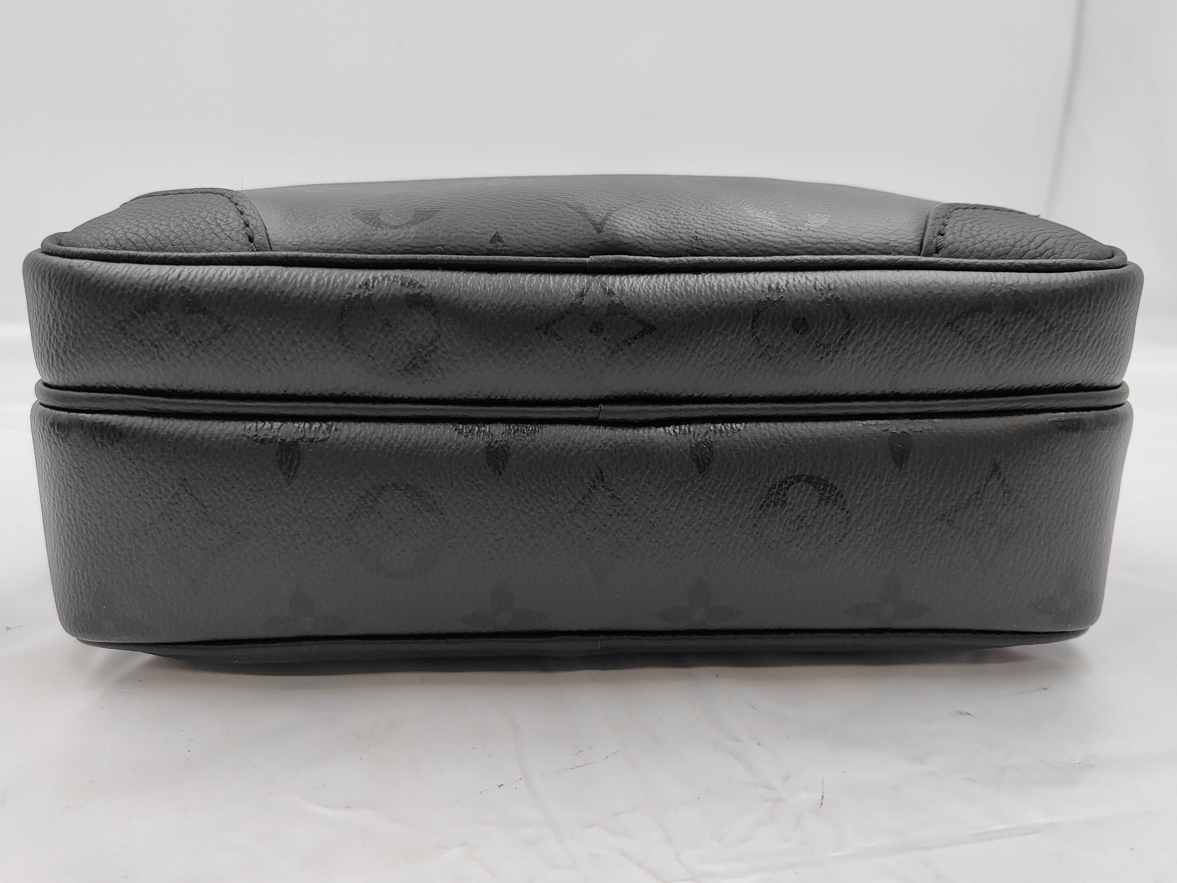 M26783 Monogram Midnight Nile Shoulder Bag — view 5