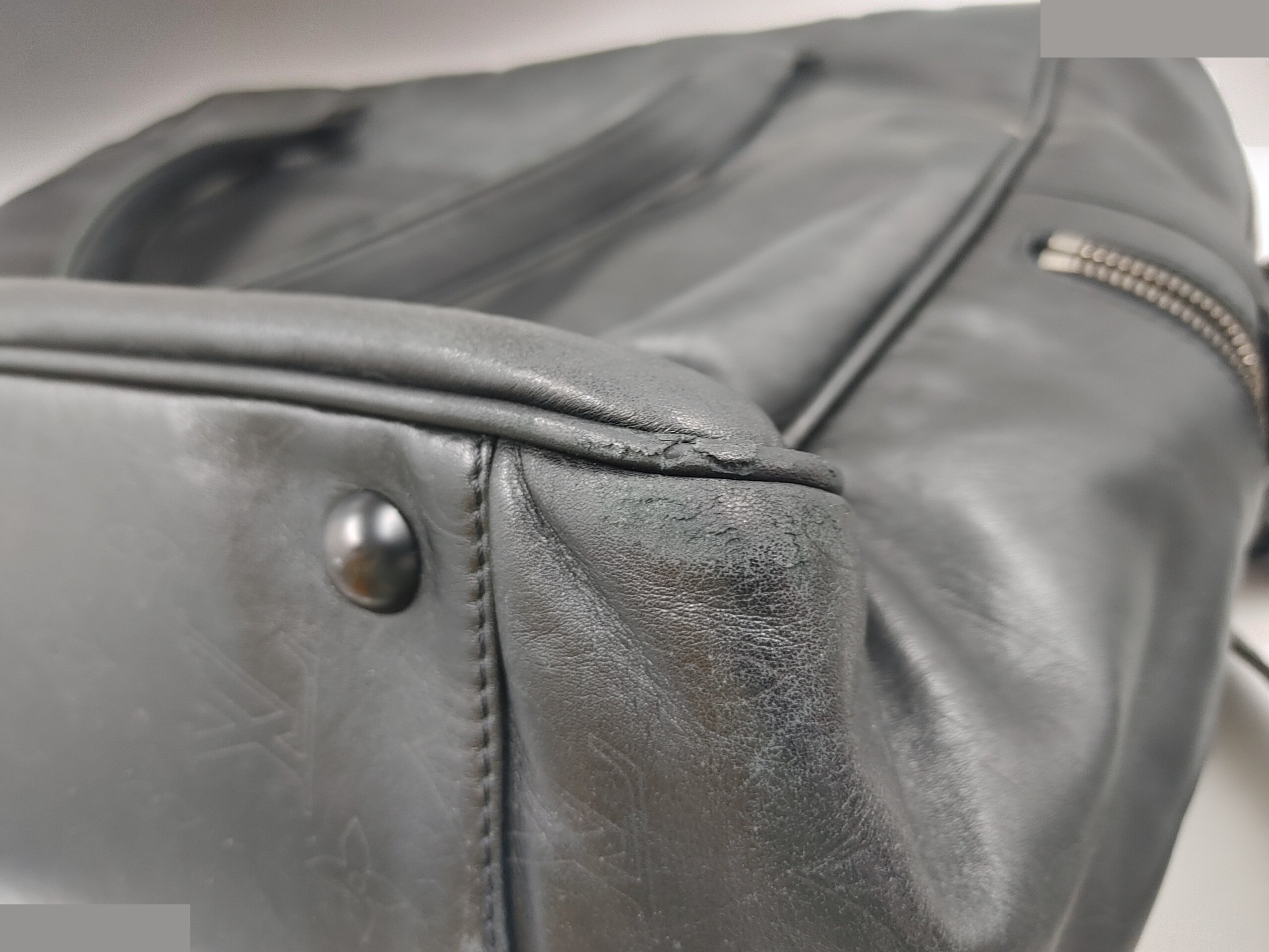Monogram Leather Upton M92400 LB0032 Monogram Diffille — view 9