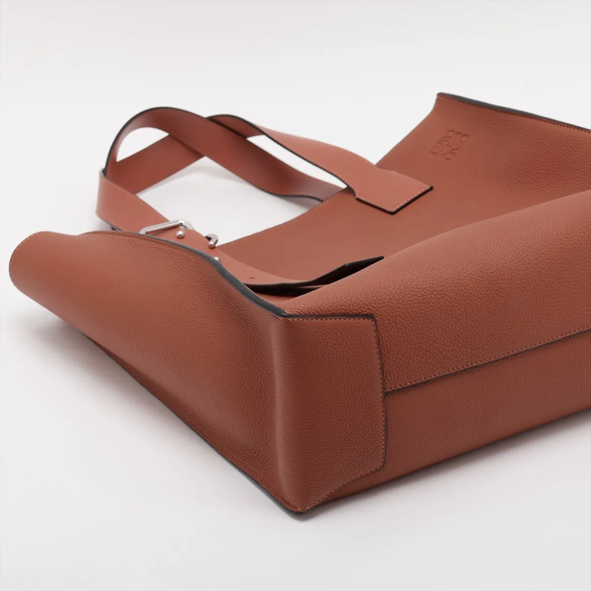 buckle tote leather tote bag, brown — view 4