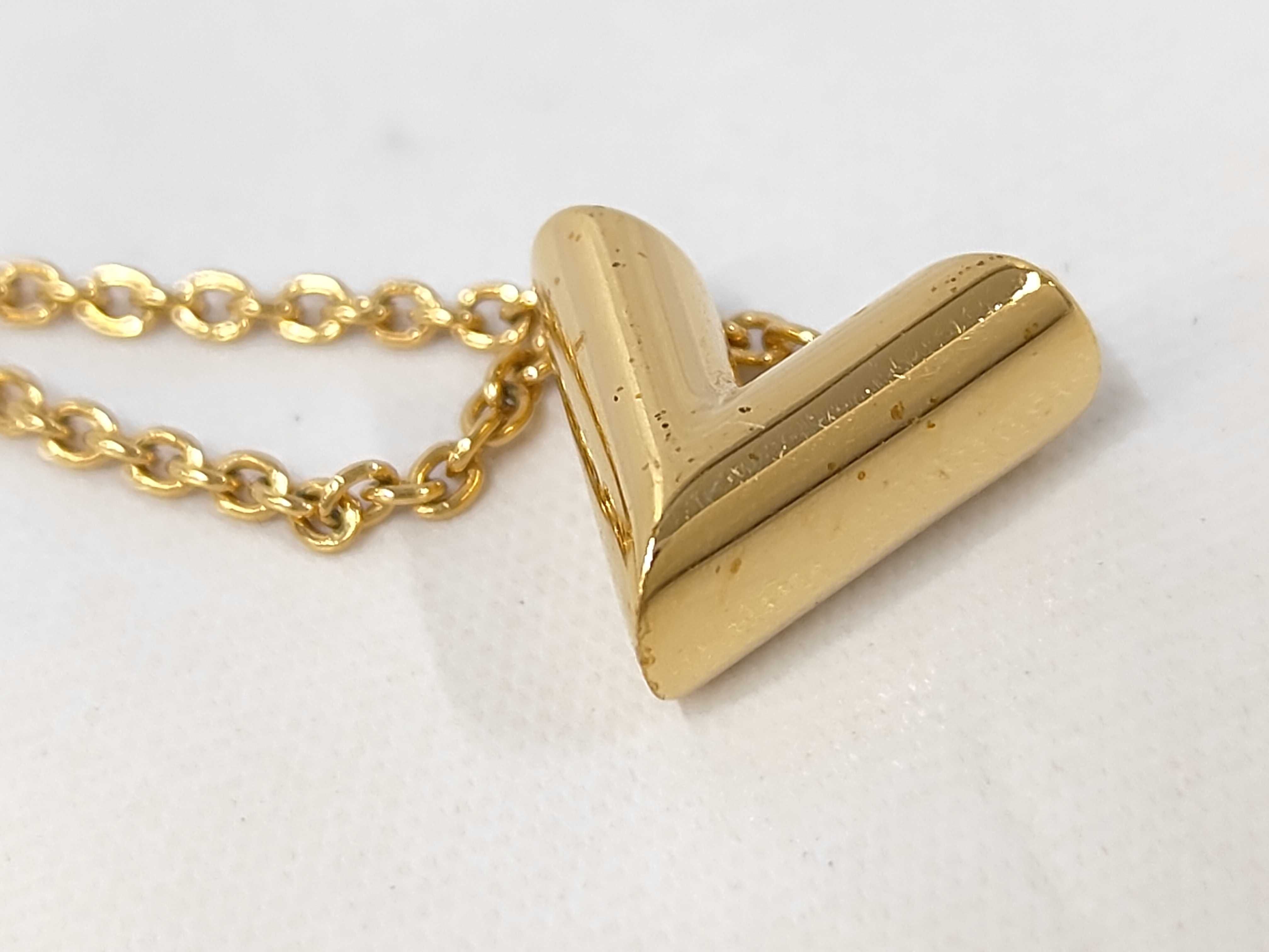 Essential V Necklace M61083 OB0220 Necklace — view 8