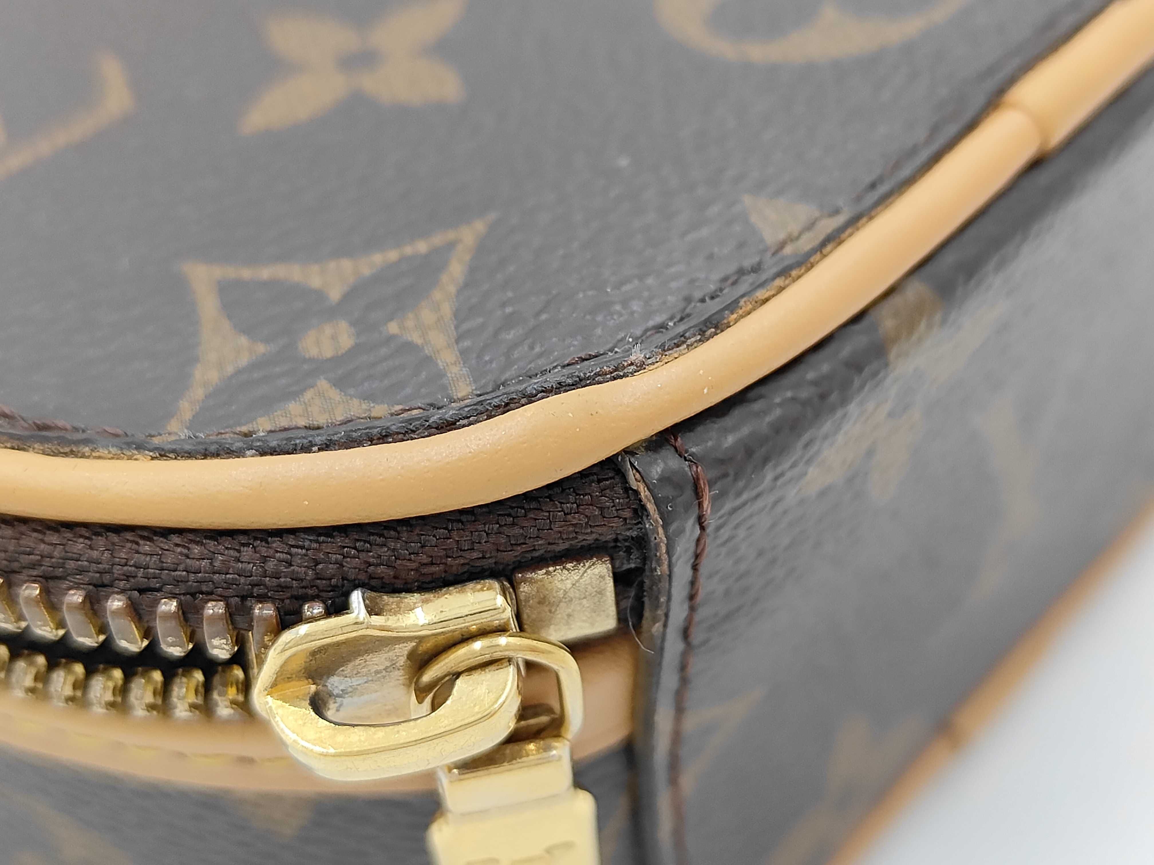Monogram Mini Boite Chapeau M44699 Shoulder Bag — view 13