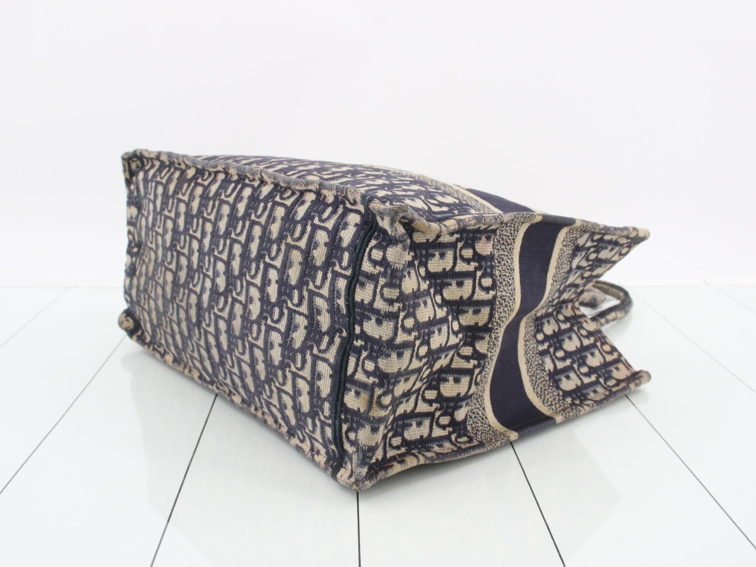 Trotter Tote Bag — view 6