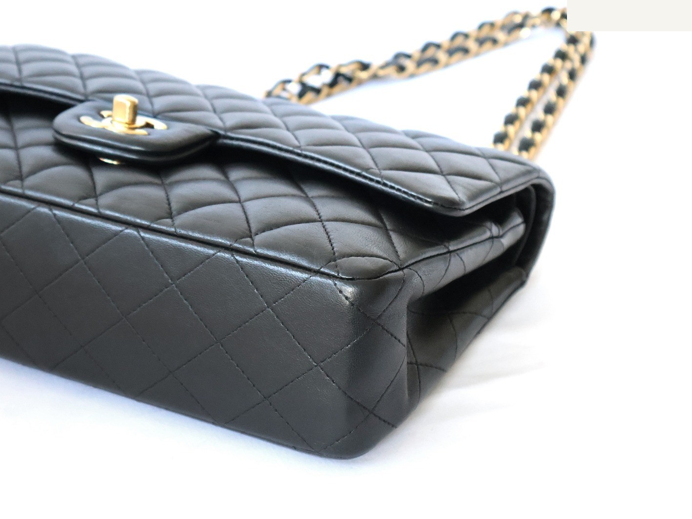 Matelassé 25 Lambskin Double Flap Double Chain Shoulder Bag, Black — view 4