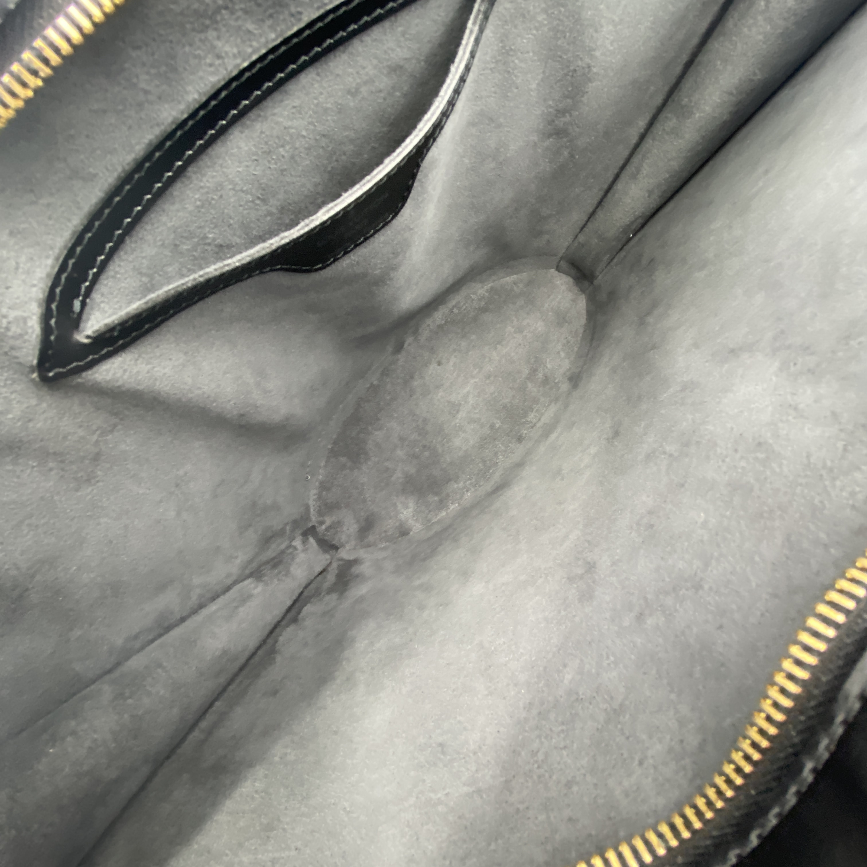 Epi Saint Jacques PM Noir M52272 Shoulder Bag Tote Bag — view 15