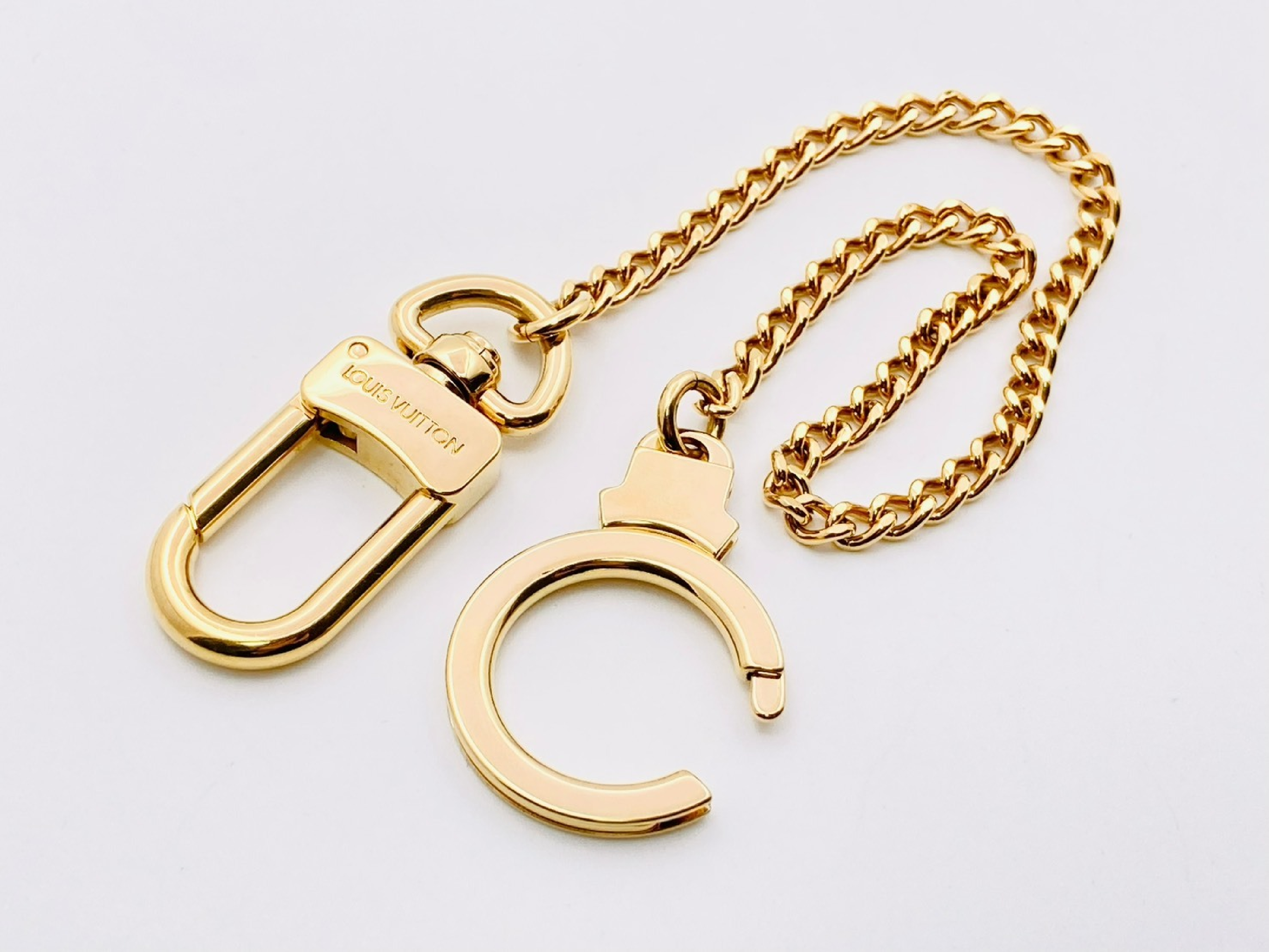 M58021 Chaine Ancre Chain Keyring Charm Gold Key Case — view 3