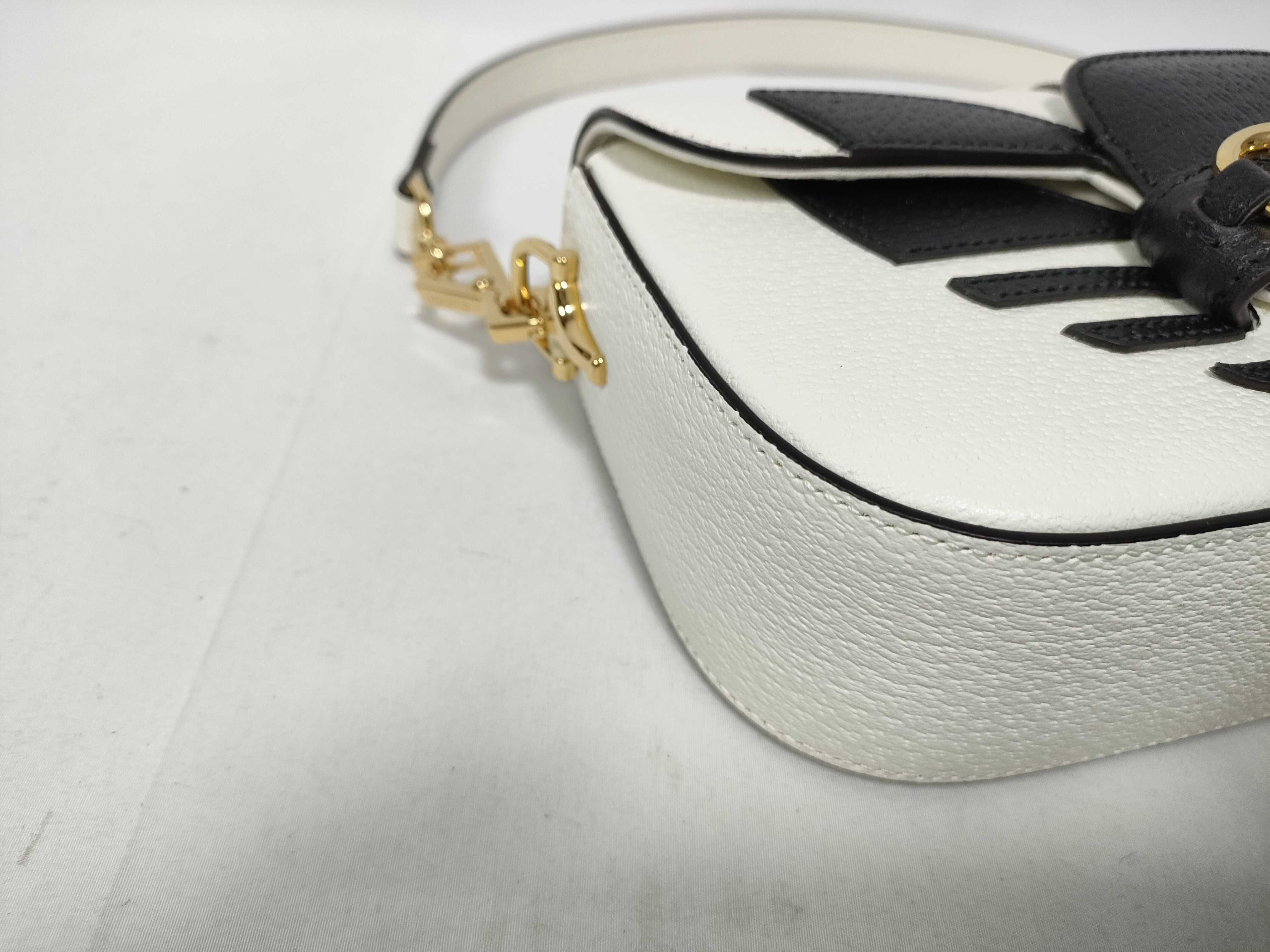 x adidas Horsebit Chain Shoulder Bag 722009 White 2-Way Shoulder Bag — view 6