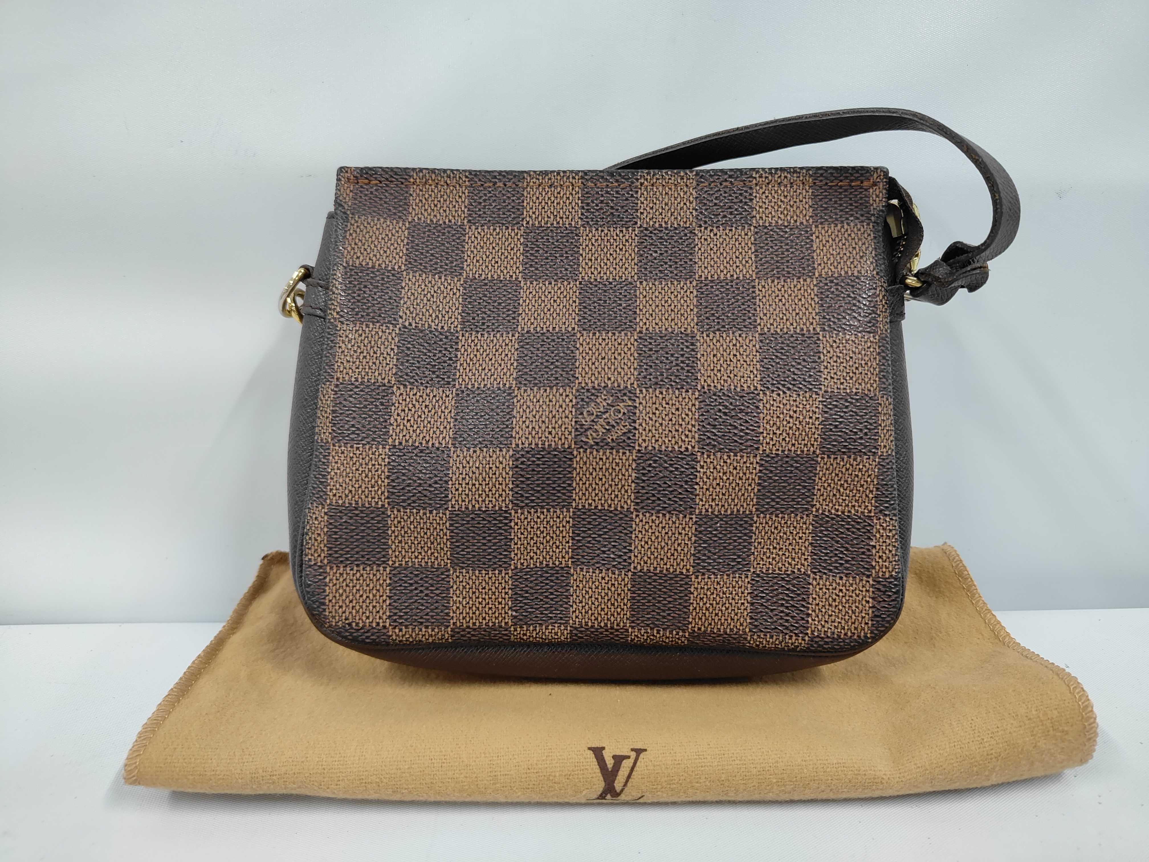 Damier Leather Trouse Makeup Pouch Handbag