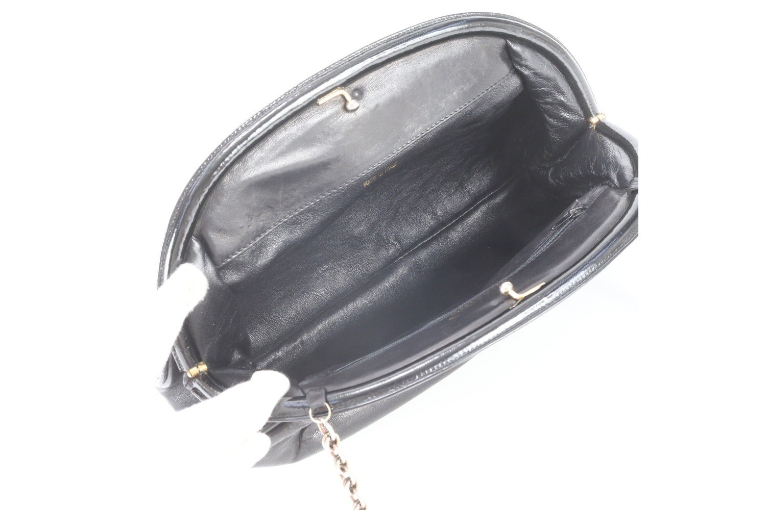 Coin purse, chain, Coco Mark, leather shoulder bag — view 7