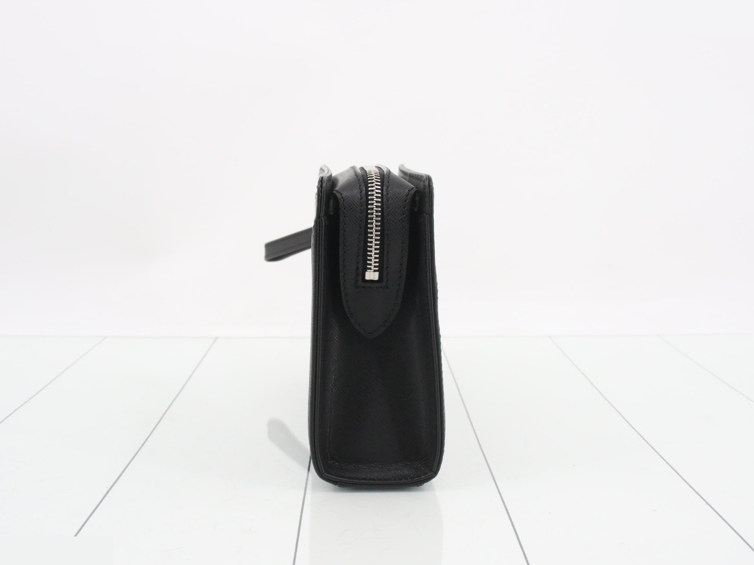 Clutch pouch with box — view 3