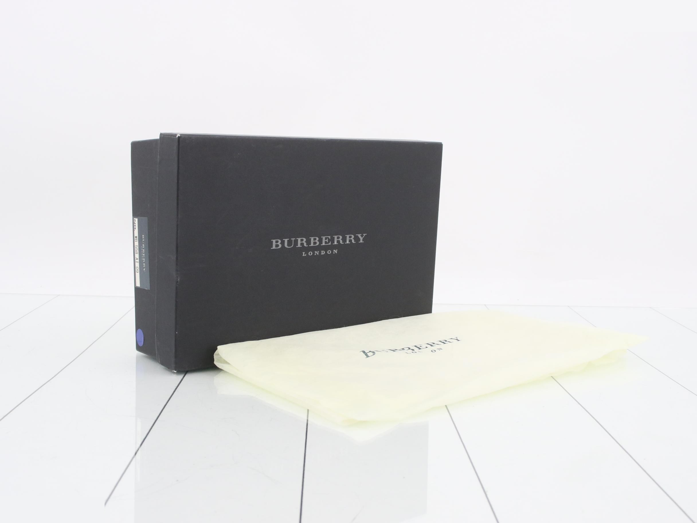 Clutch pouch with box — view 7