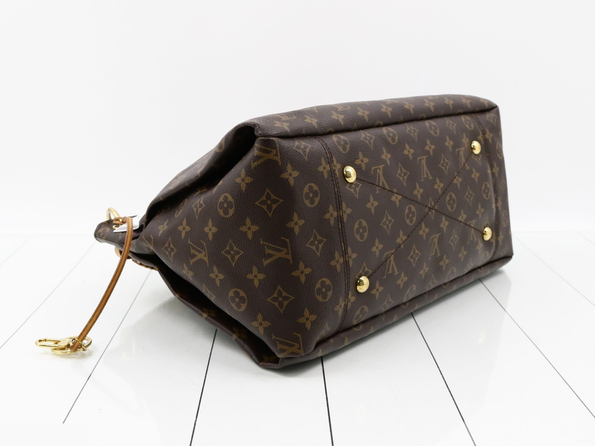 Monogram Artsy MM Shoulder Bag — view 5
