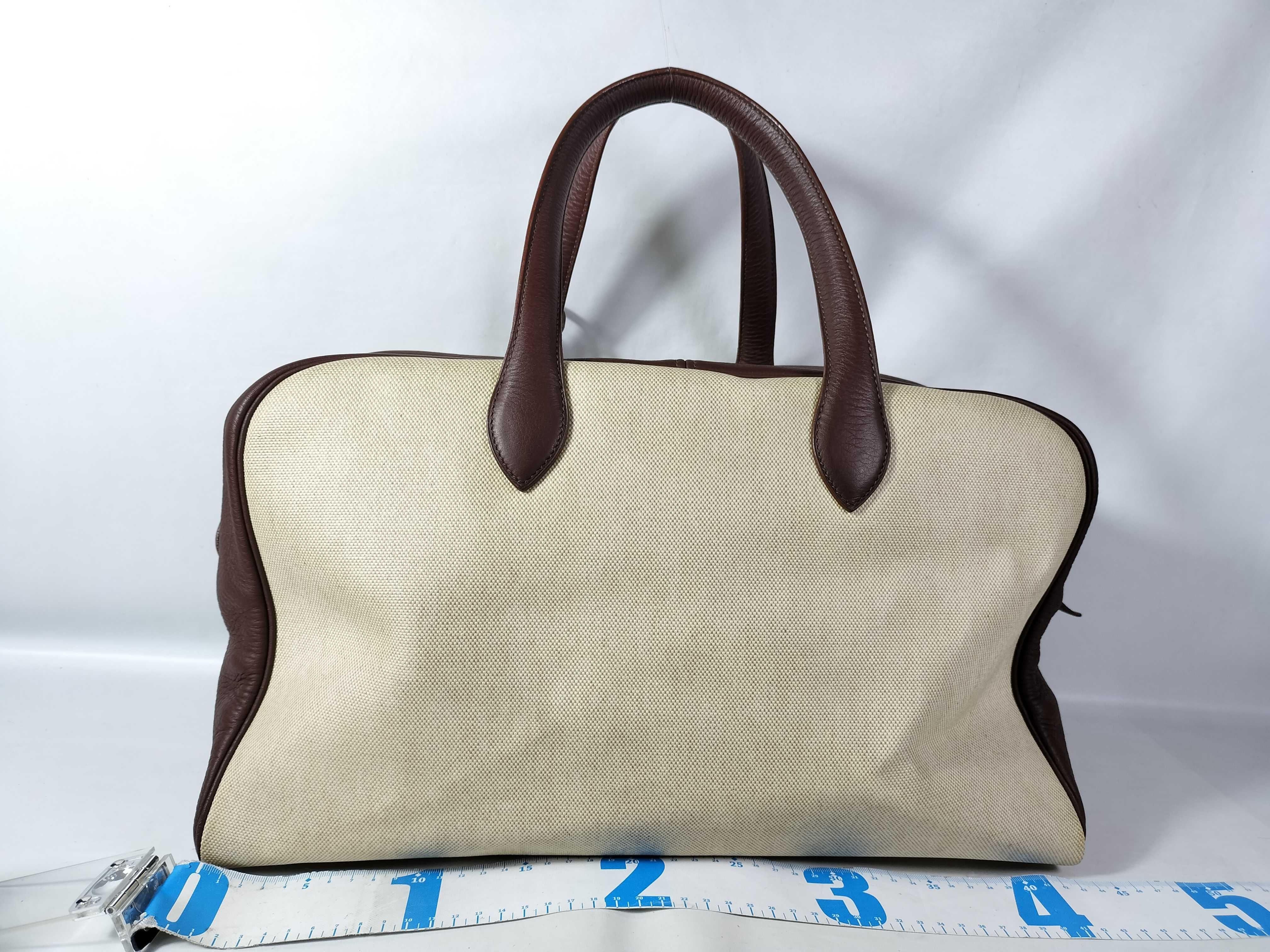 Victoria Semi-Shoulder Bag with Padlock and 2 Keys (Handbag) — view 2