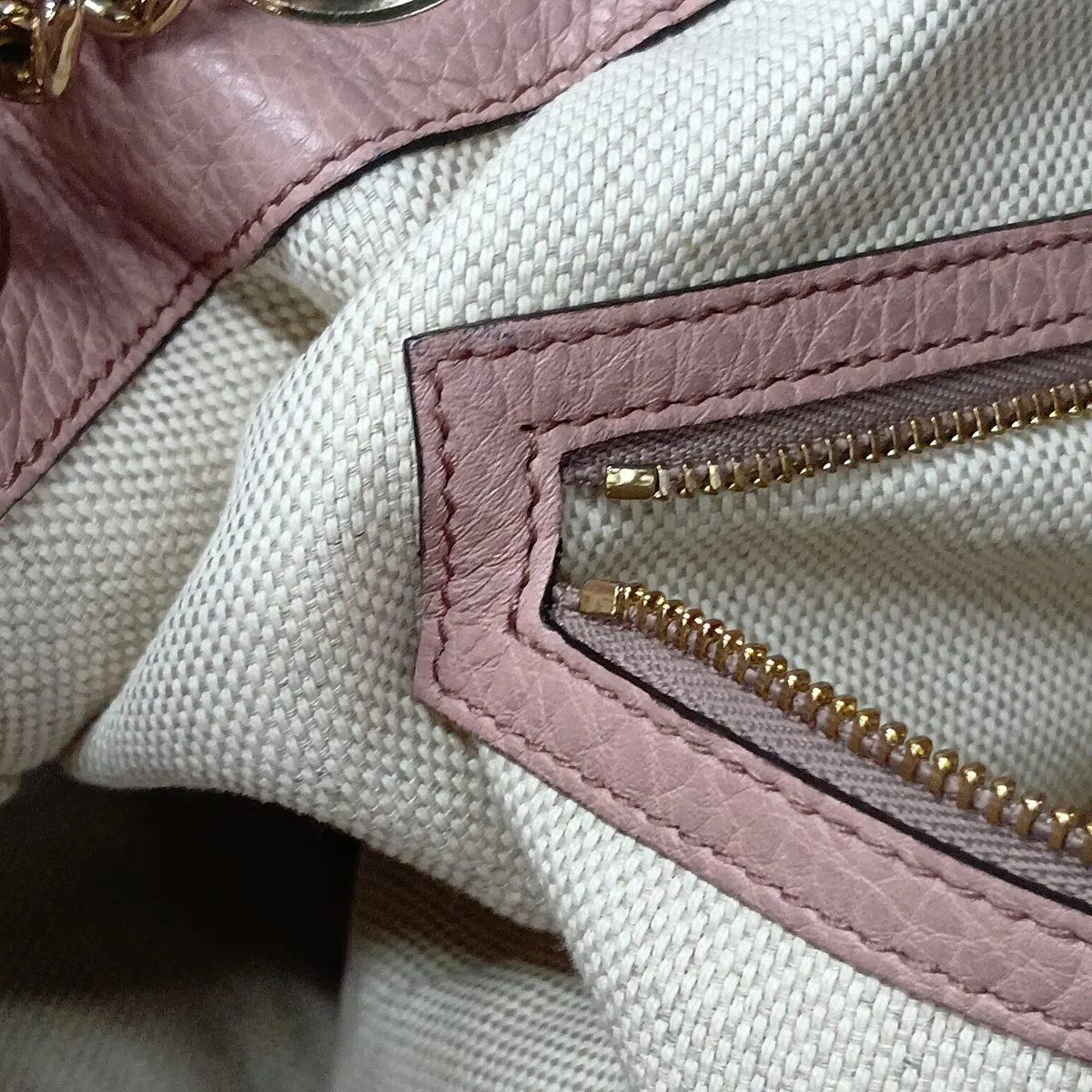 Soho 308982 Leather Chain Shoulder Bag Pink — view 11