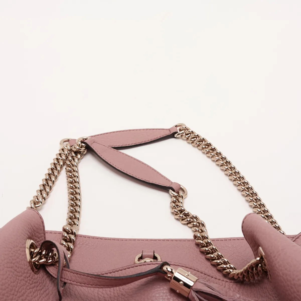 Soho 308982 Leather Chain Shoulder Bag Pink — view 6