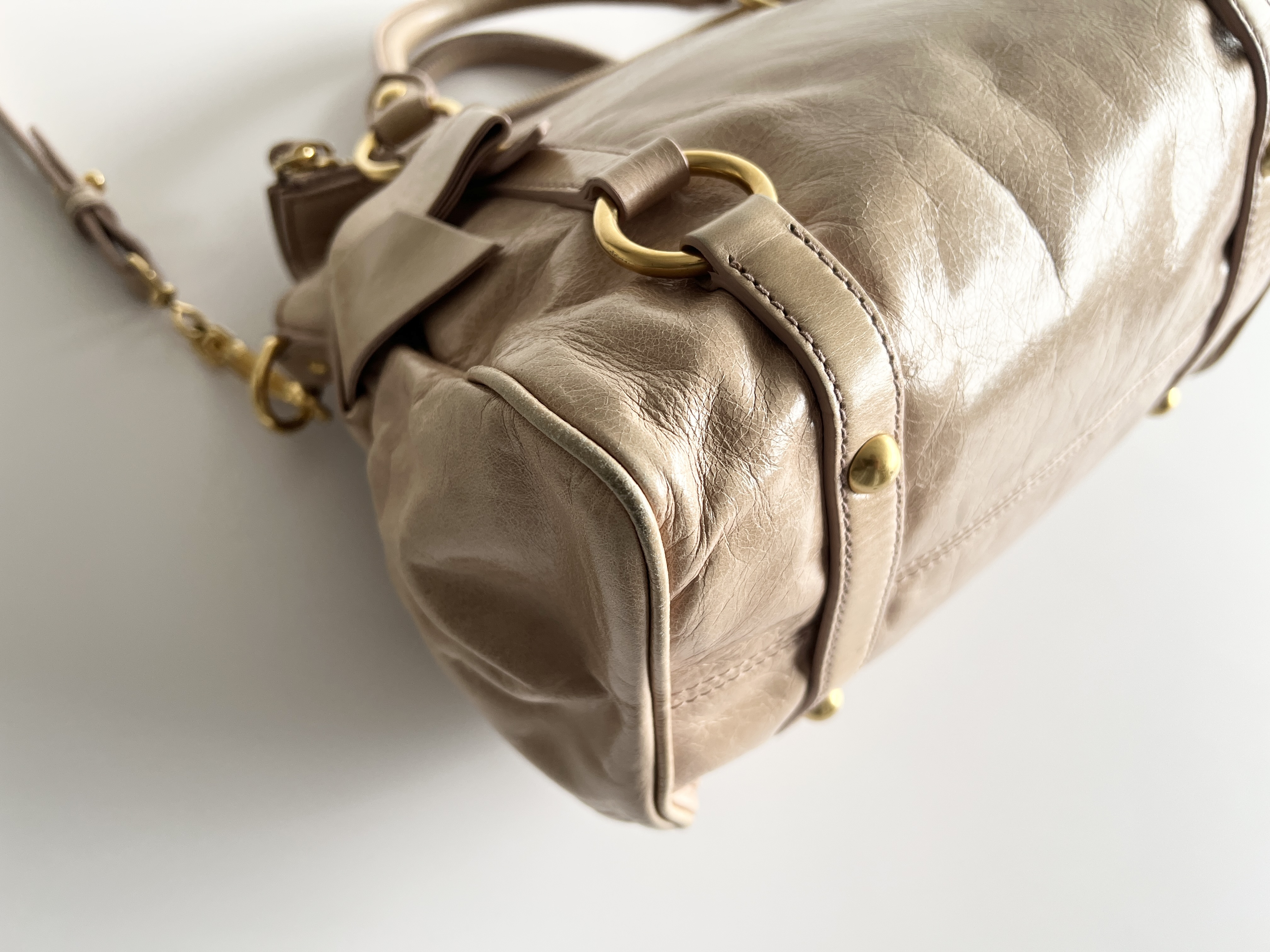 Vitello Luxe Ribbon Leather 2-Way Shoulder Bag/Handbag — view 9