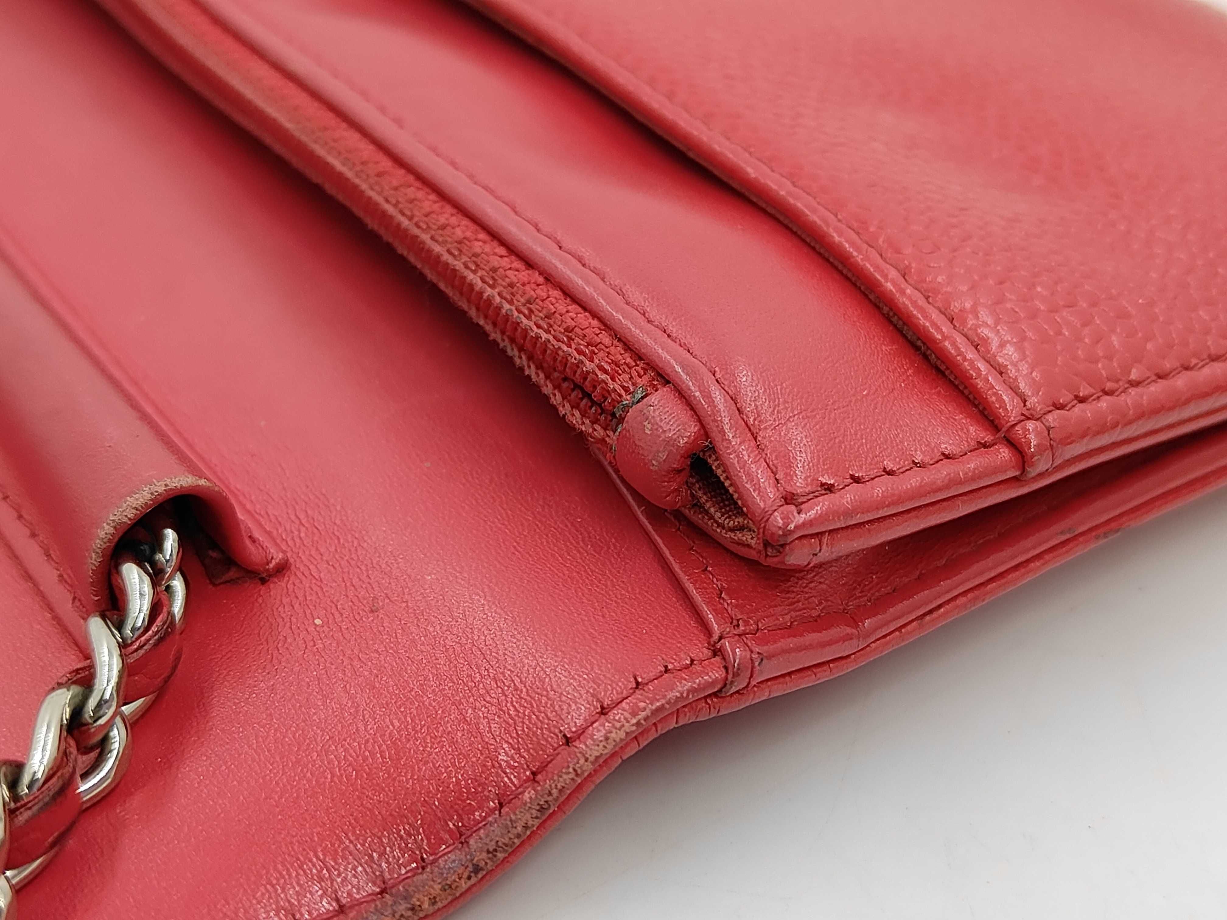 Caviar Chain Wallet Shoulder Bag — view 12