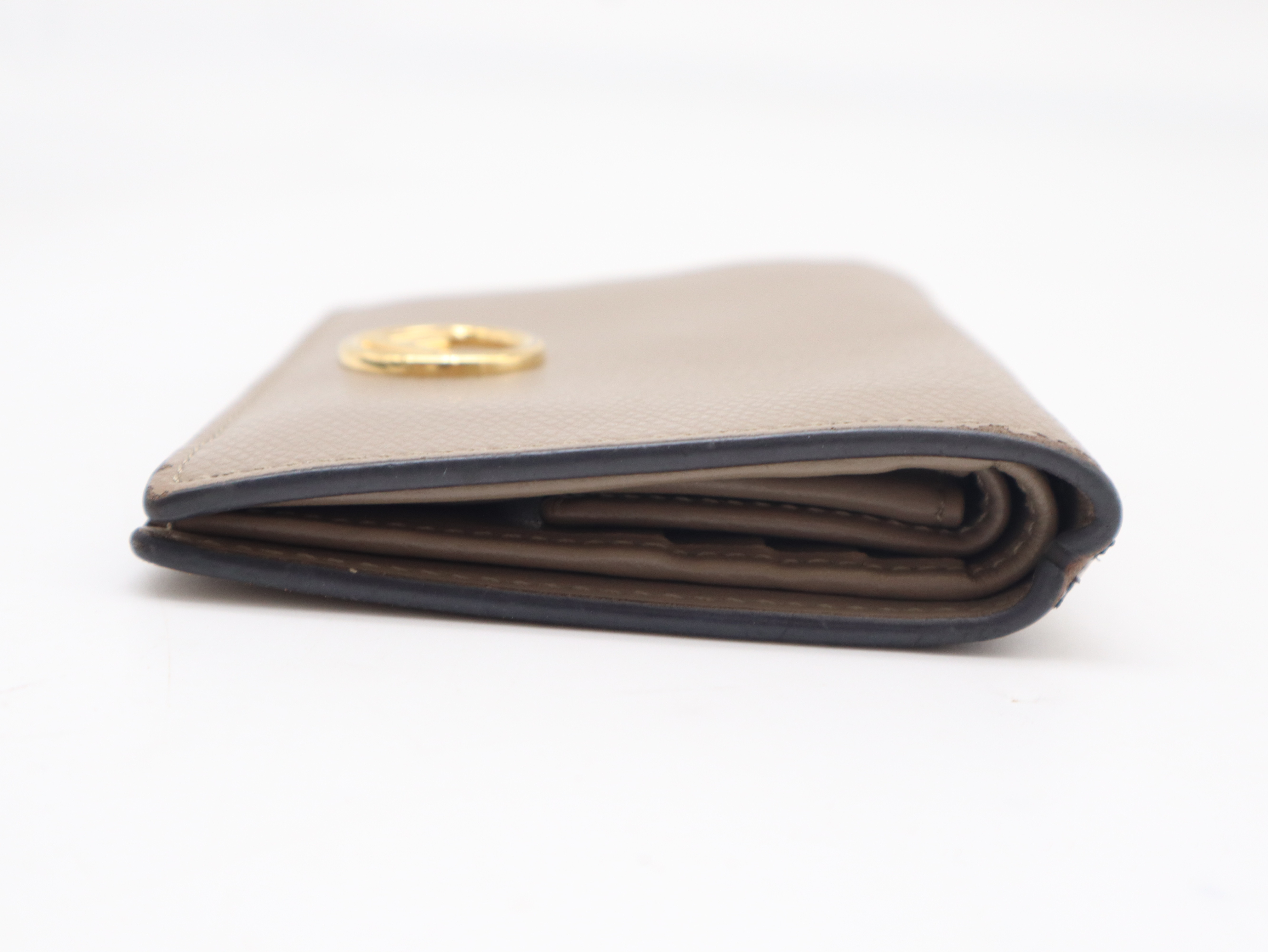 8M0387 Leather F-Is Bi-fold Wallet, Greige — view 5
