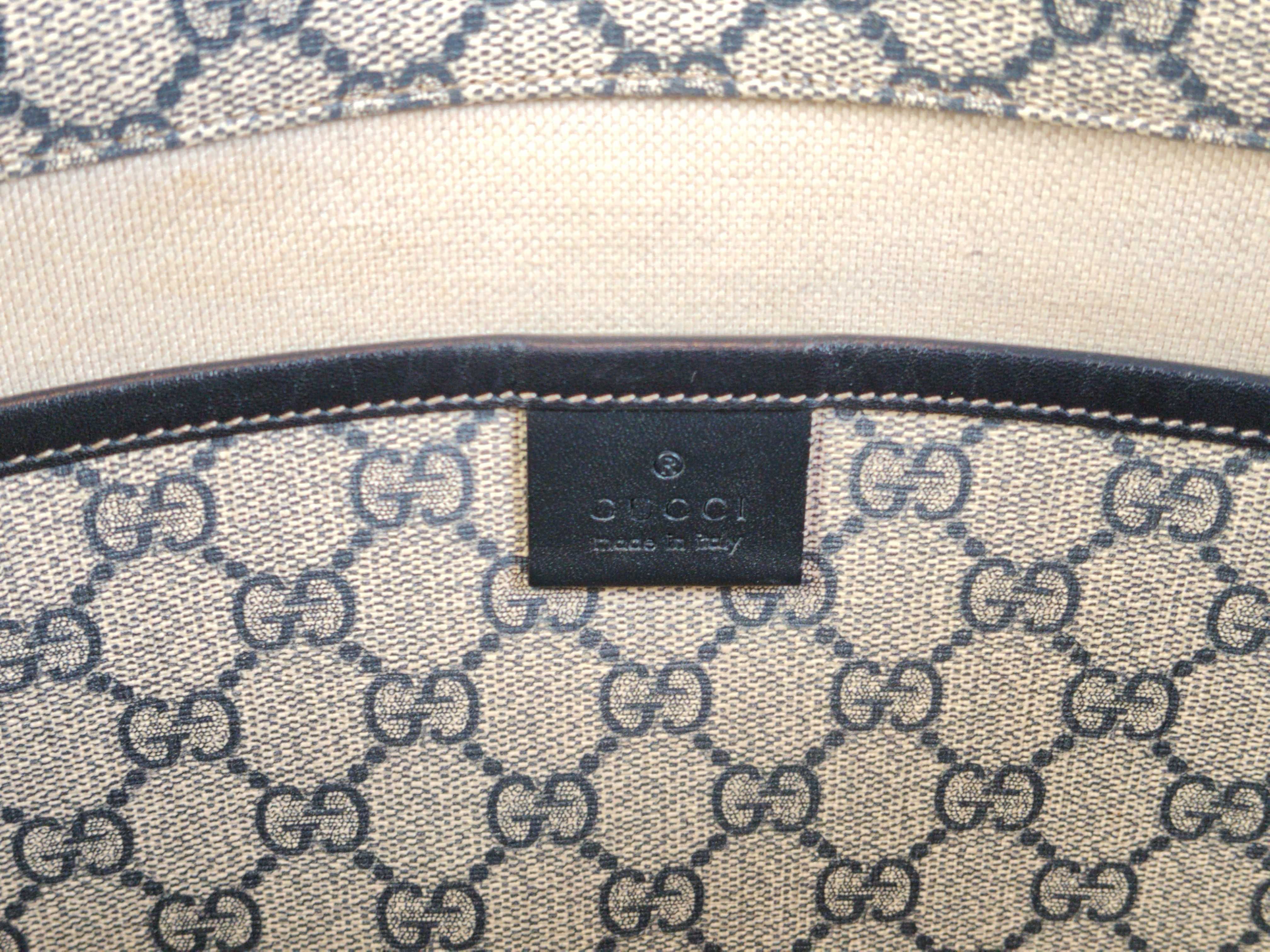 GG Supreme Messenger Bag Shoulder Bag — view 12