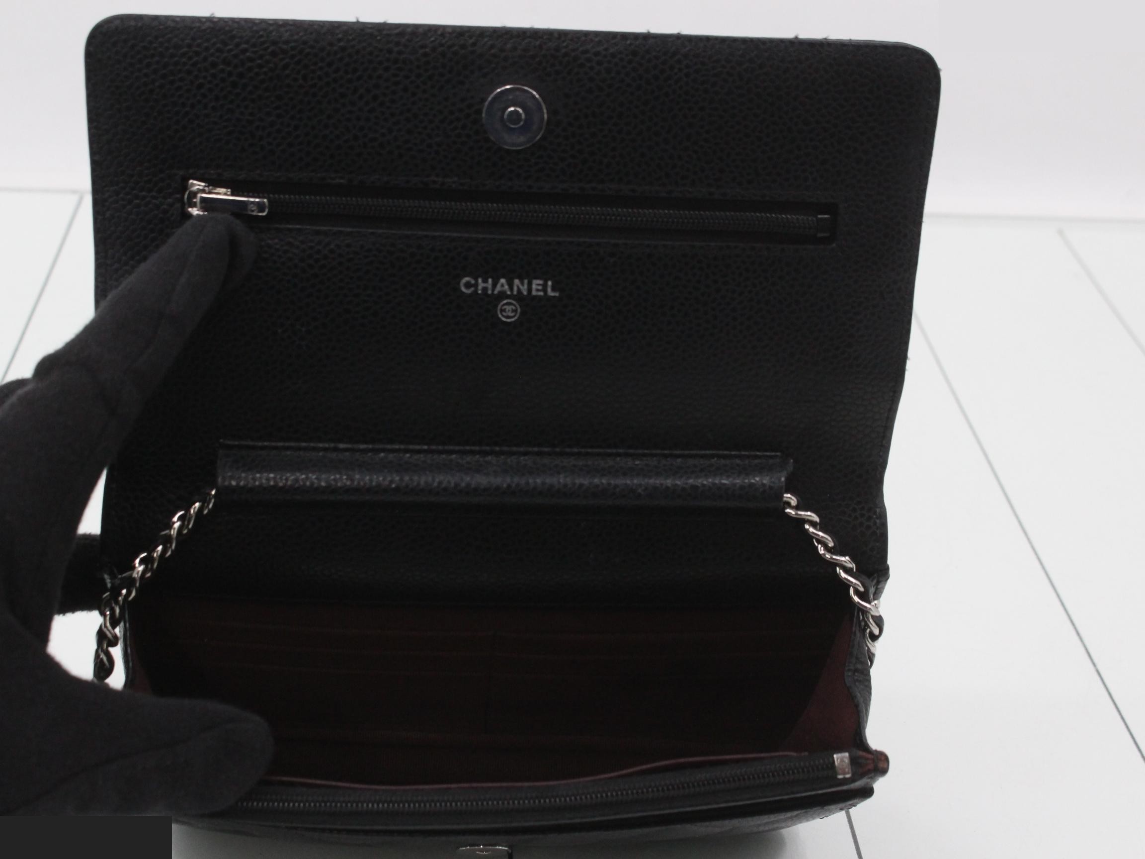 Matelassé (bag) - Chain shoulder bag, caviar leather, Coco mark — view 4