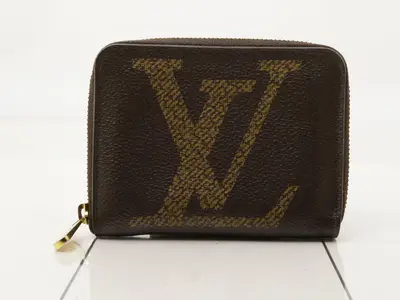 Monogram Giant Coinverse
