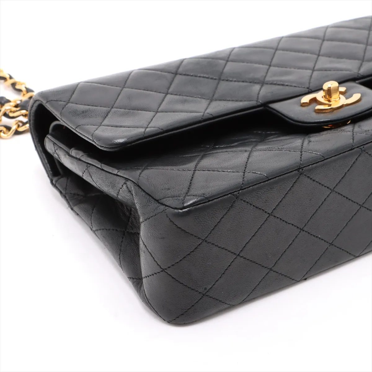 Matelasse 25 Lambskin Double Flap Double Chain Bag Black Gold Hardware 1518926 No. 1 A01112 — view 4