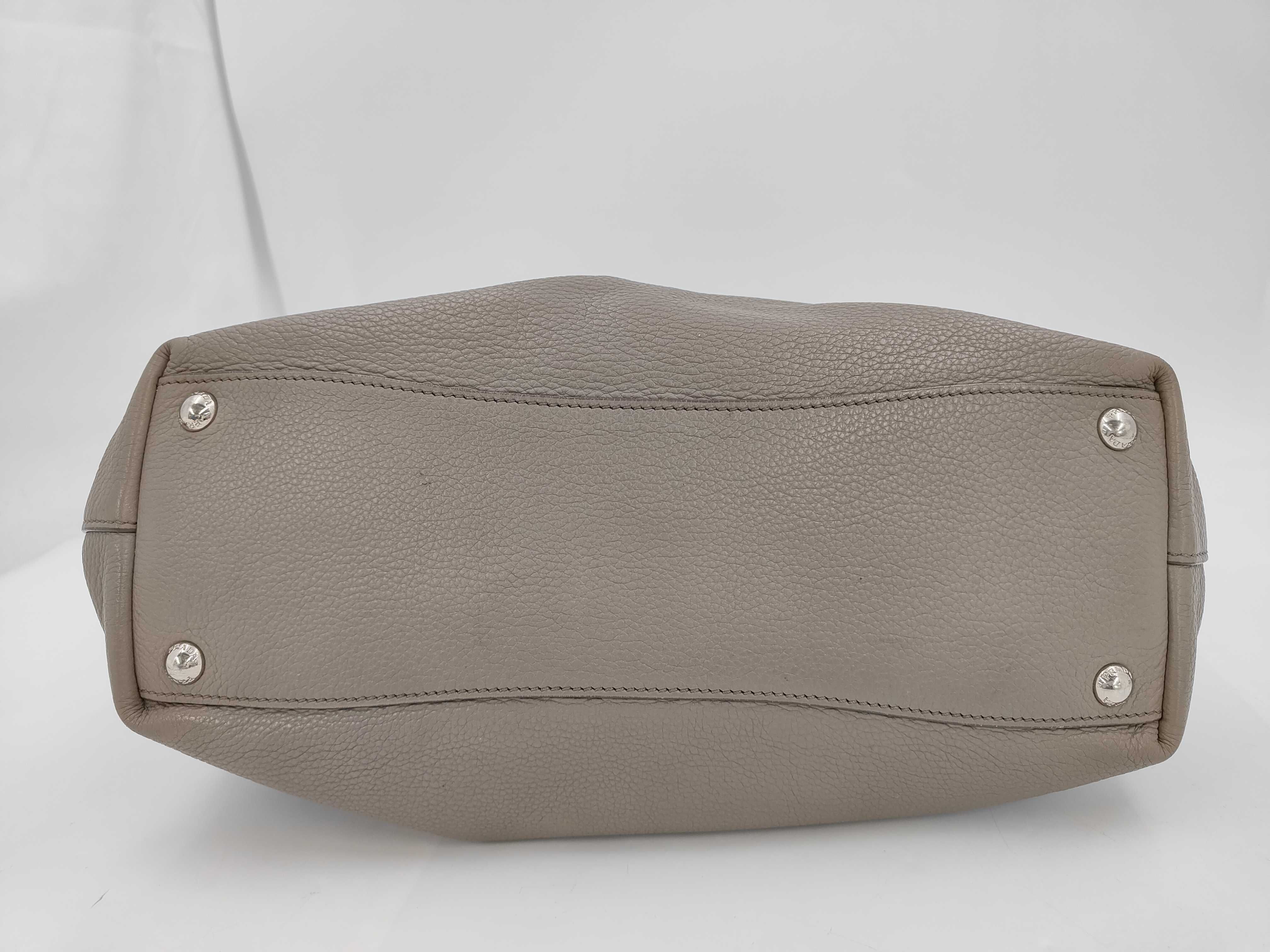 Vitello Daino Tote Bag — view 8