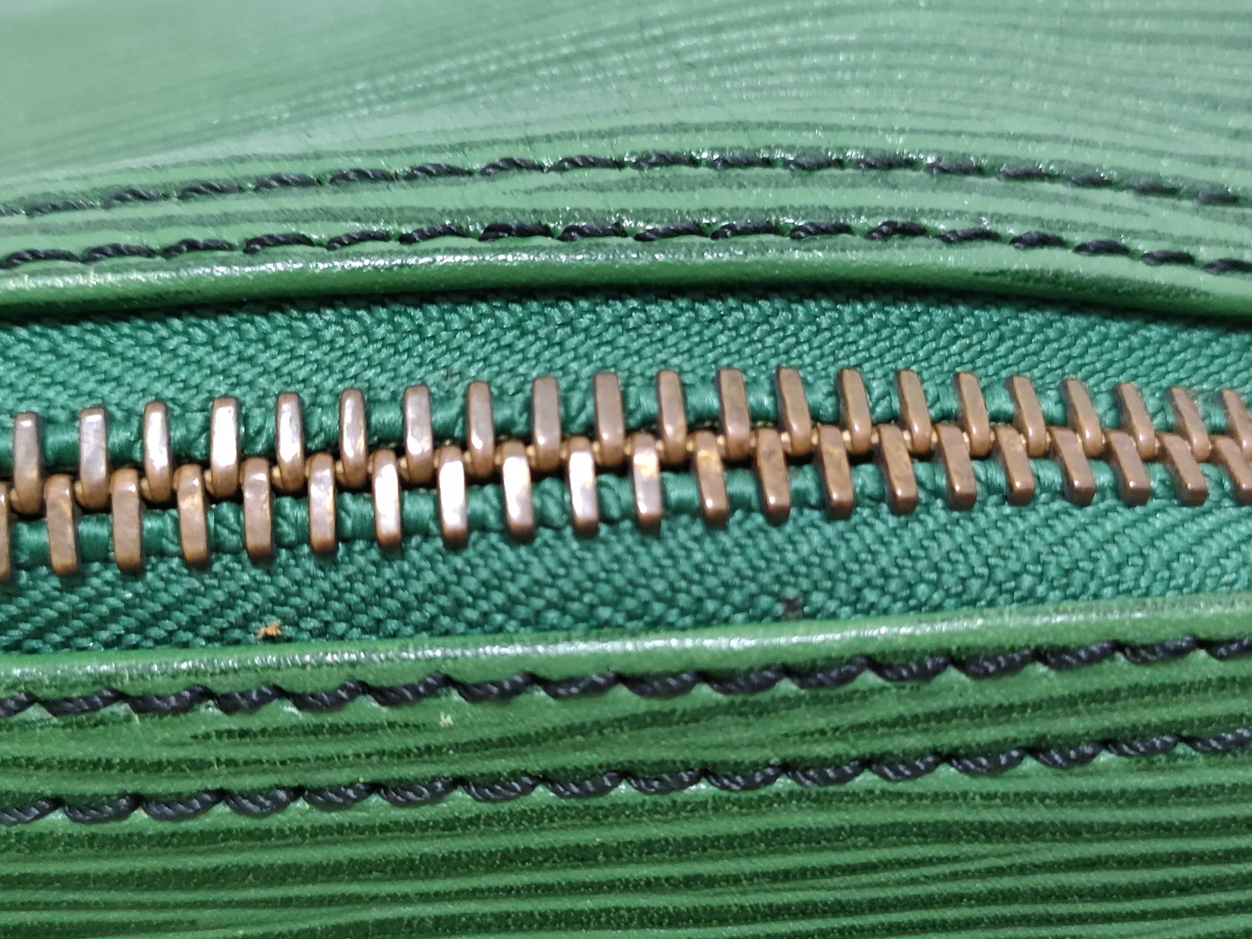 Monogram LV Keepall 50 Borneo Green Boston Bag — view 6