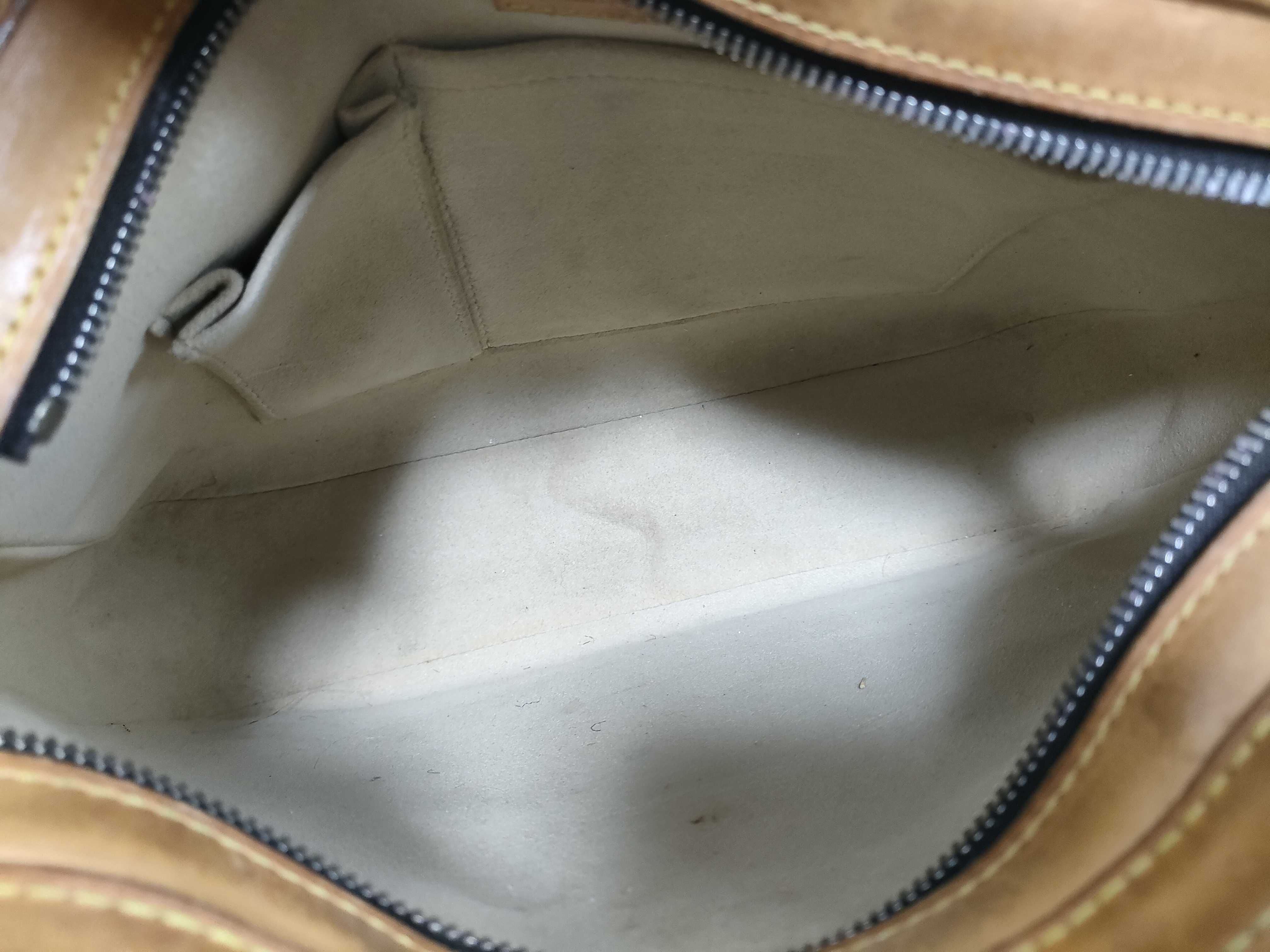 Monogram Louis Vuitton Brown Monogram Hudson GM M40045 Shoulder Bag — view 10
