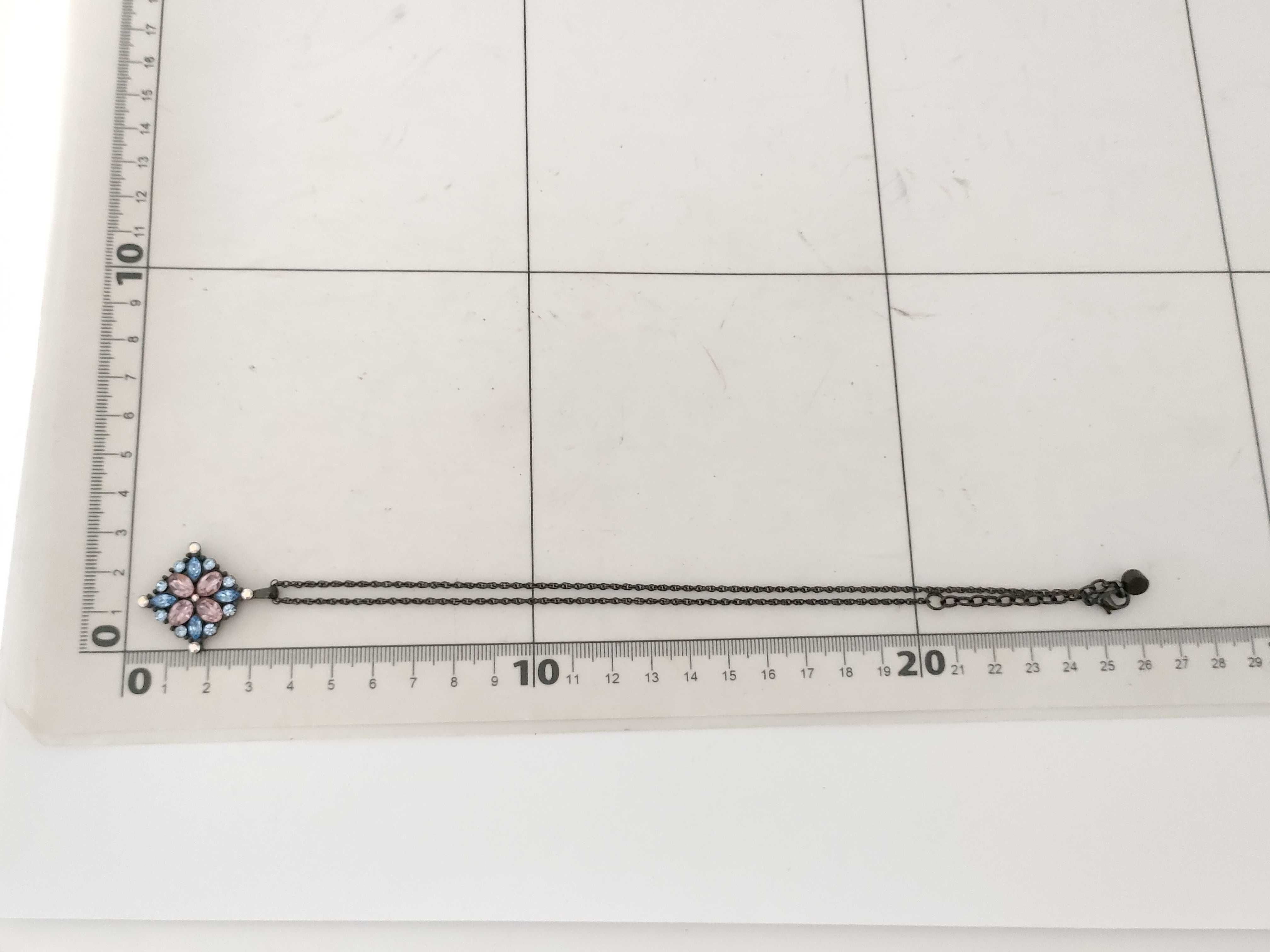 Necklace — view 10